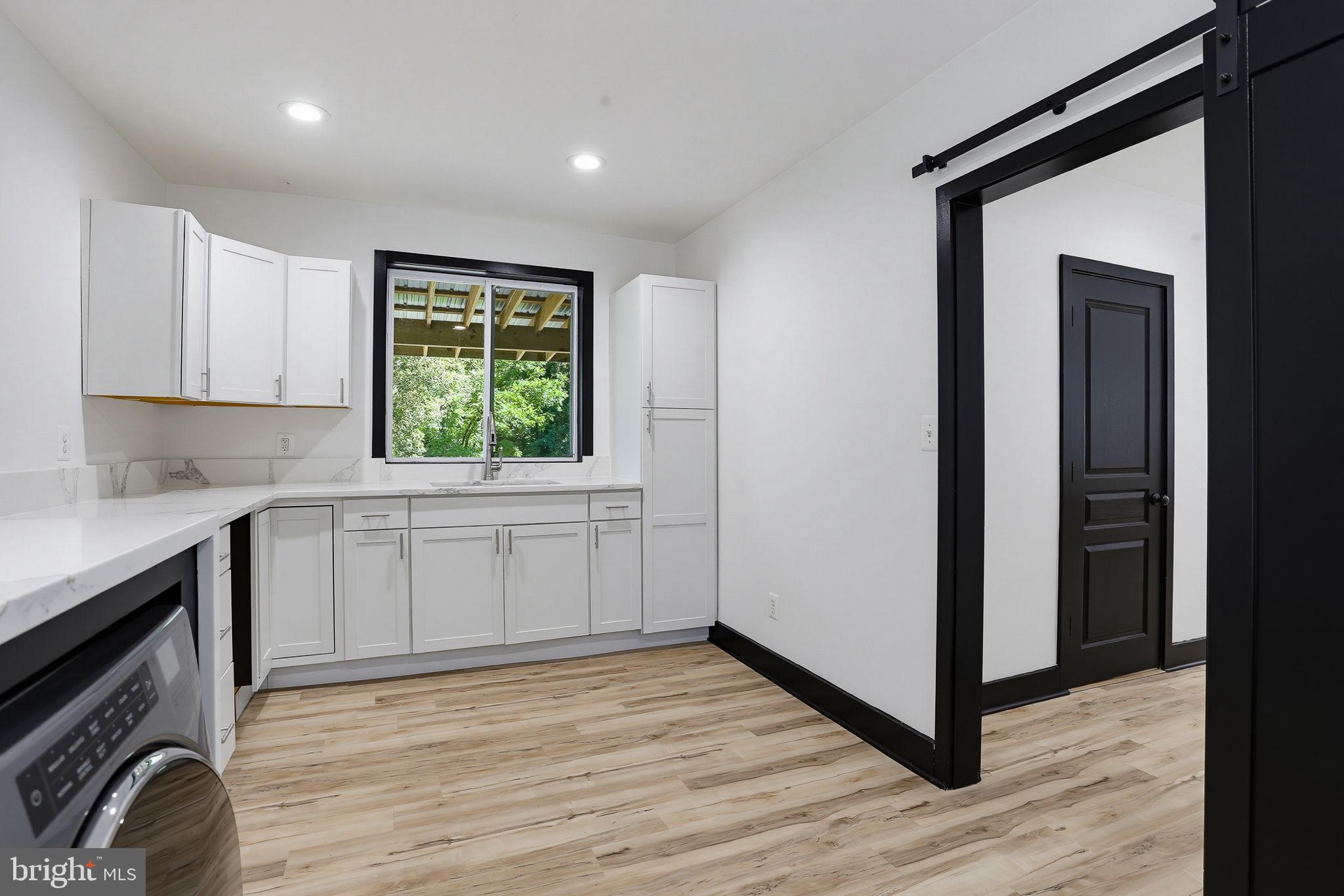 PERRYHALL - Residential