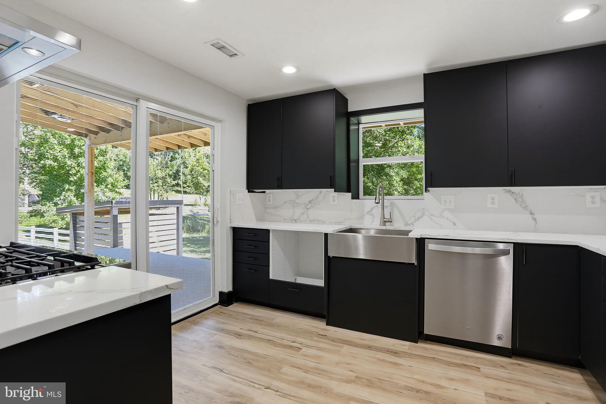 PERRYHALL - Residential