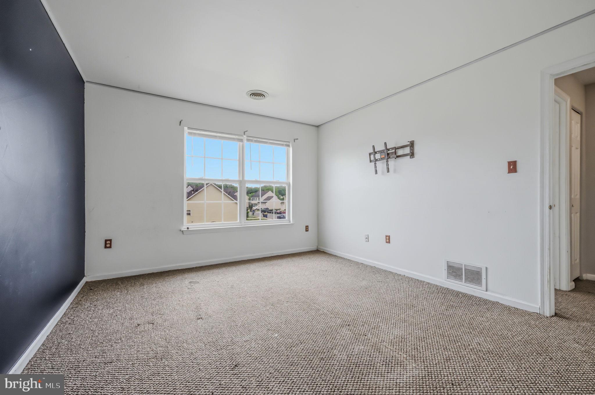 BAY TREE - Residential