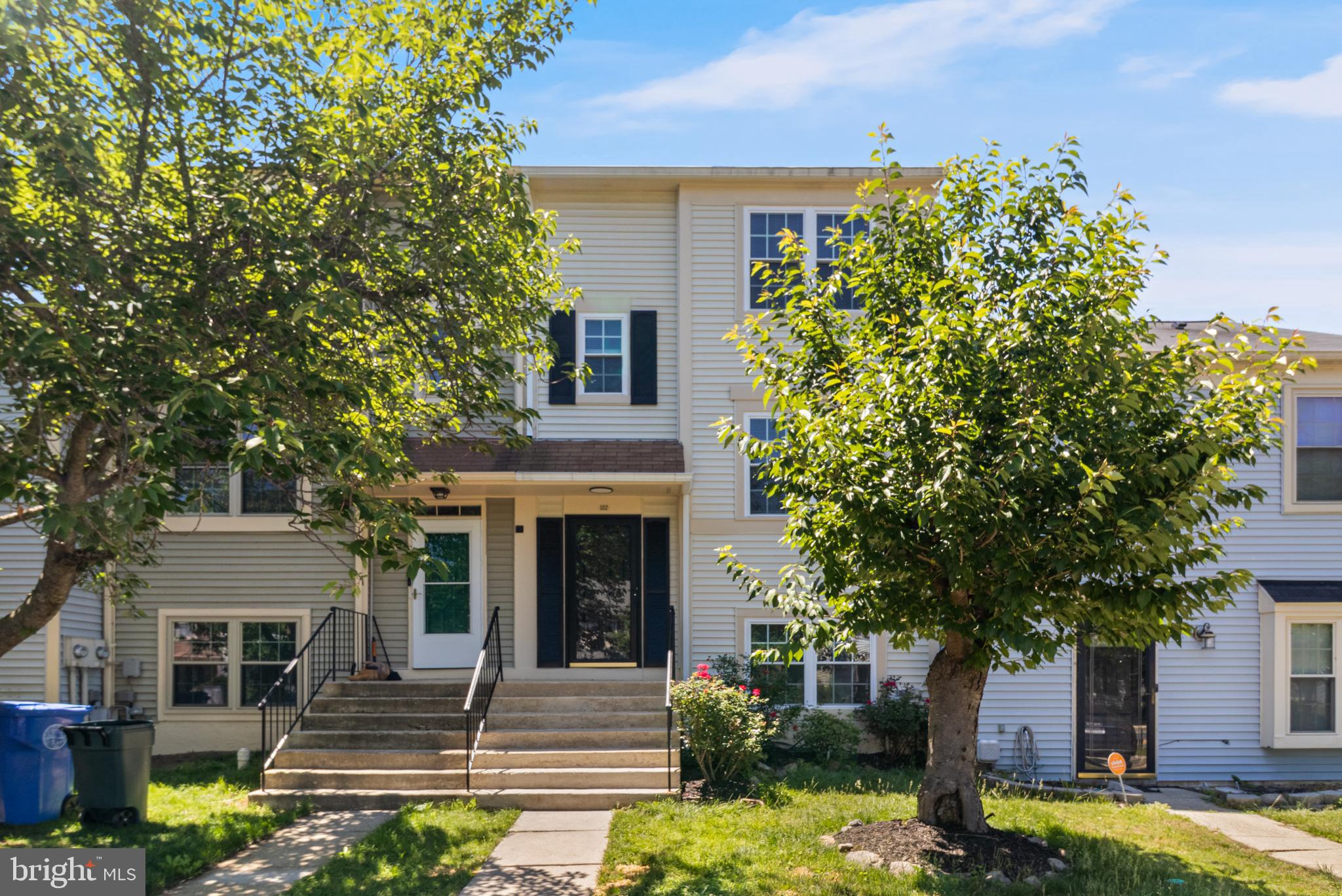 RIVERSIDE RUN IND HEAD - Residential