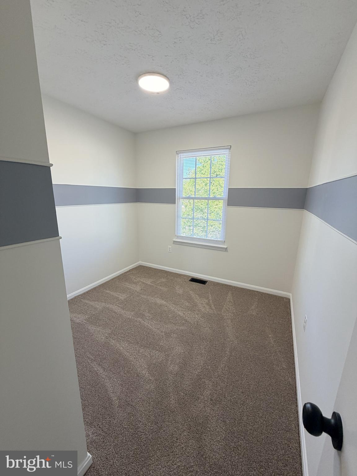 RIVERSIDE RUN IND HEAD - Residential