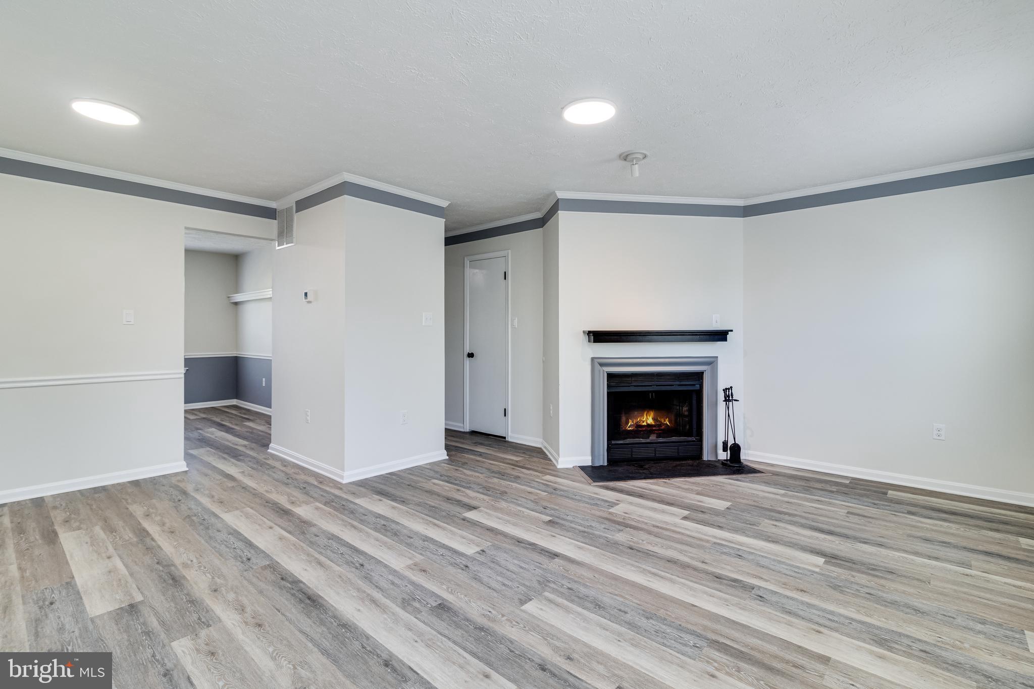 RIVERSIDE RUN IND HEAD - Residential