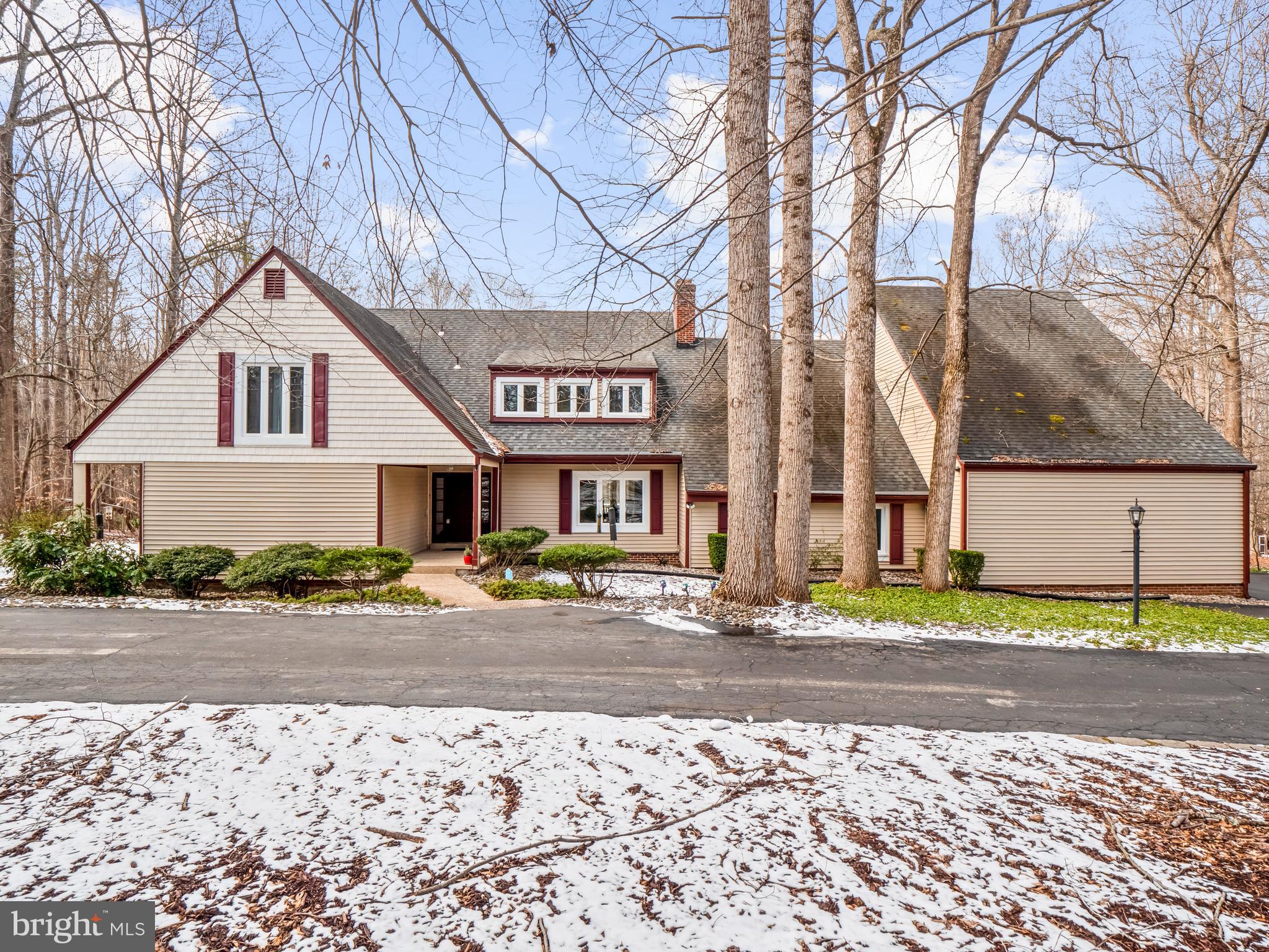 SELLERS ACCEPTING BACK-UP OFFERS.  BEAUTIFUL CUSTOM HOME ON 5 ACRES in Fairfax Station. MAIN LEVEL is perfect for entertaining and stay-at-home family enjoyment: sensational kitchen with center island, breakfast bar, granite countertops, stainless appliances, 2 dishwashers, wine fridge; family room; formal living and dining rooms; bedroom and full bath; sunroom. BACKYARD OASIS : saltwater pool with hot tub, large deck, patio, mature landscaping. LOWER LEVEL has a rec room with glass block bar, bedroom and full bathroom, walks out to yard. UPPER LEVEL primary bedroom has a fireplace, sunlit sitting room/office, huge walk-in closet with custom built-ins and center island; 3 additional bedrooms + 2 bathrooms; second laundry room. Circular driveway and sideload 4-car garage.