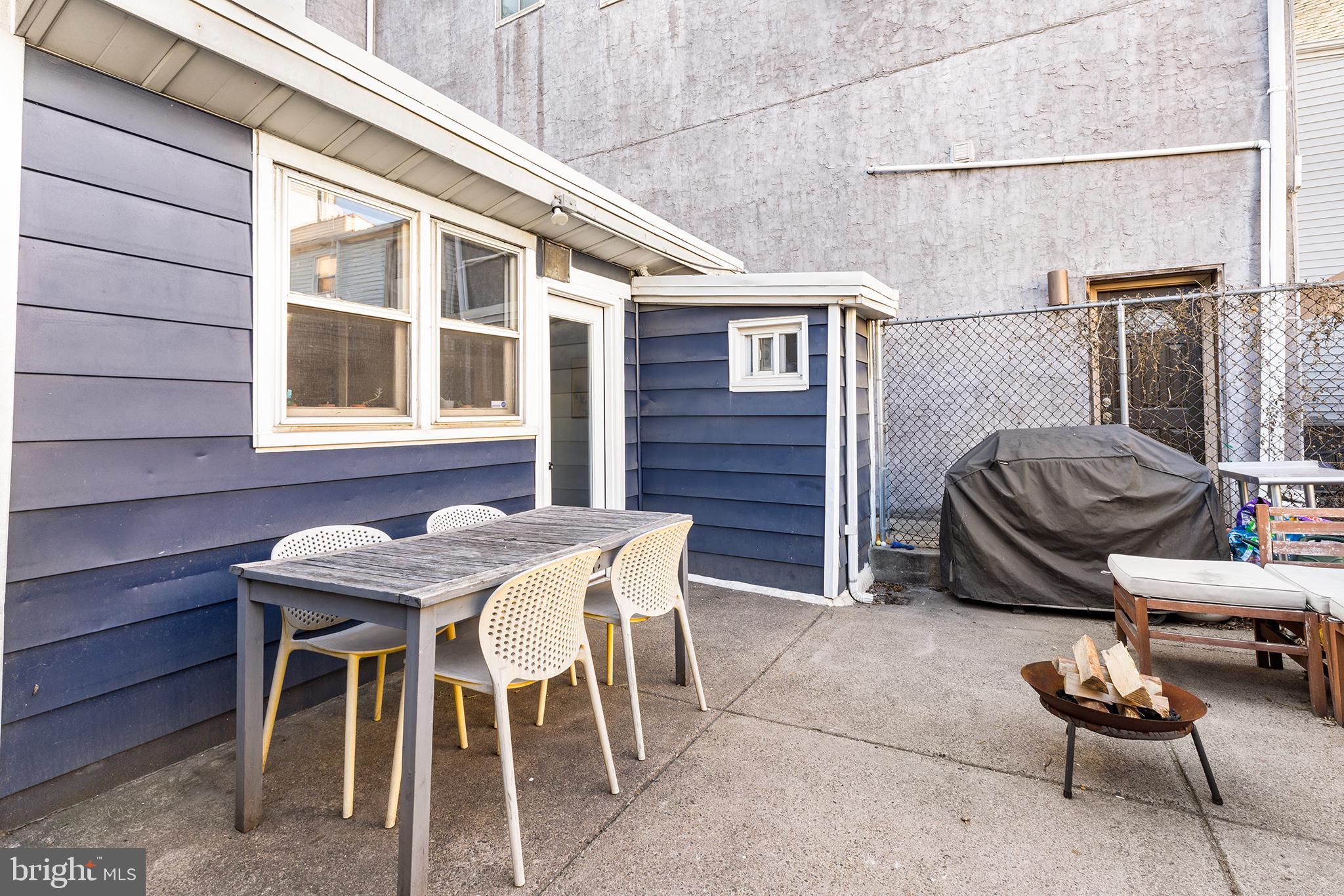 PORT RICHMOND - Residential