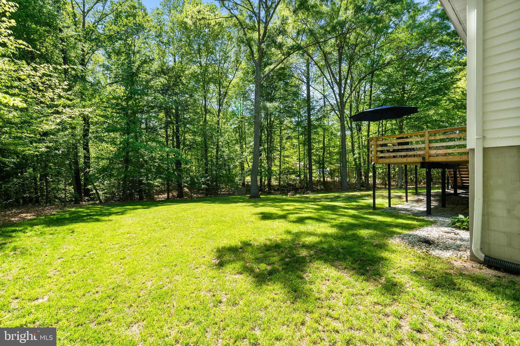 COUNTRY LAKES - Residential