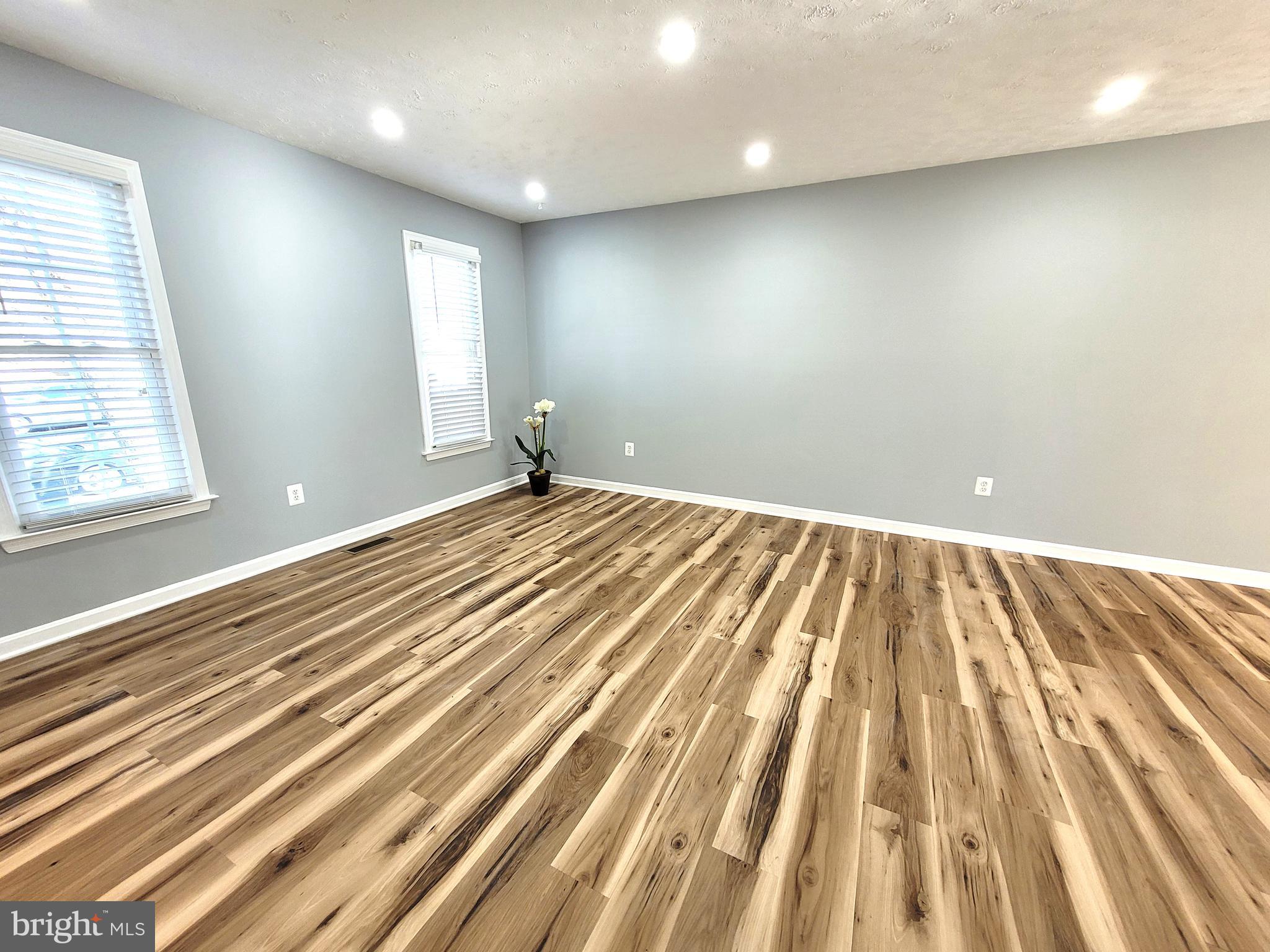 BURKE CENTRE - Residential