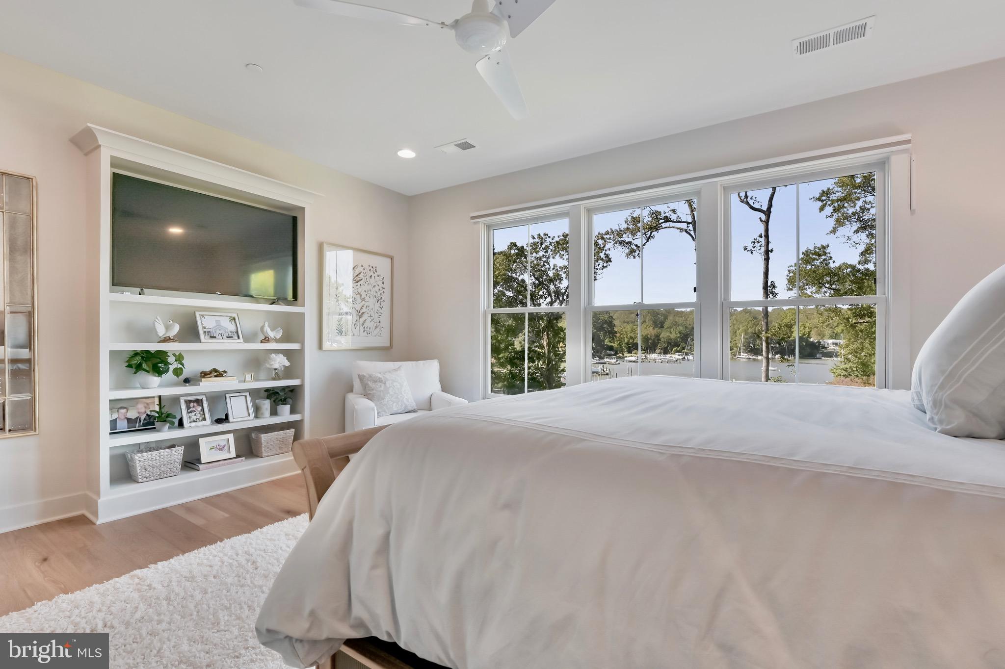 GALESVILLE - Residential