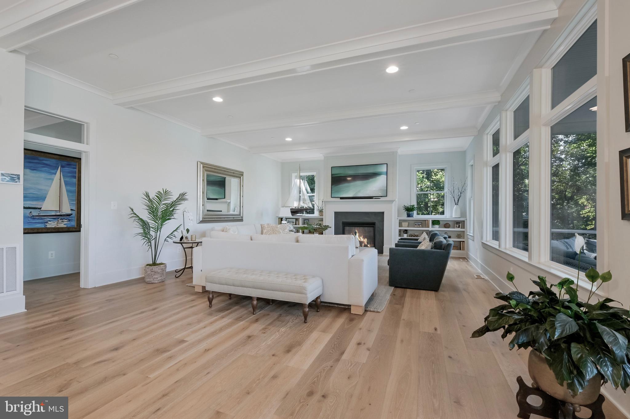 GALESVILLE - Residential