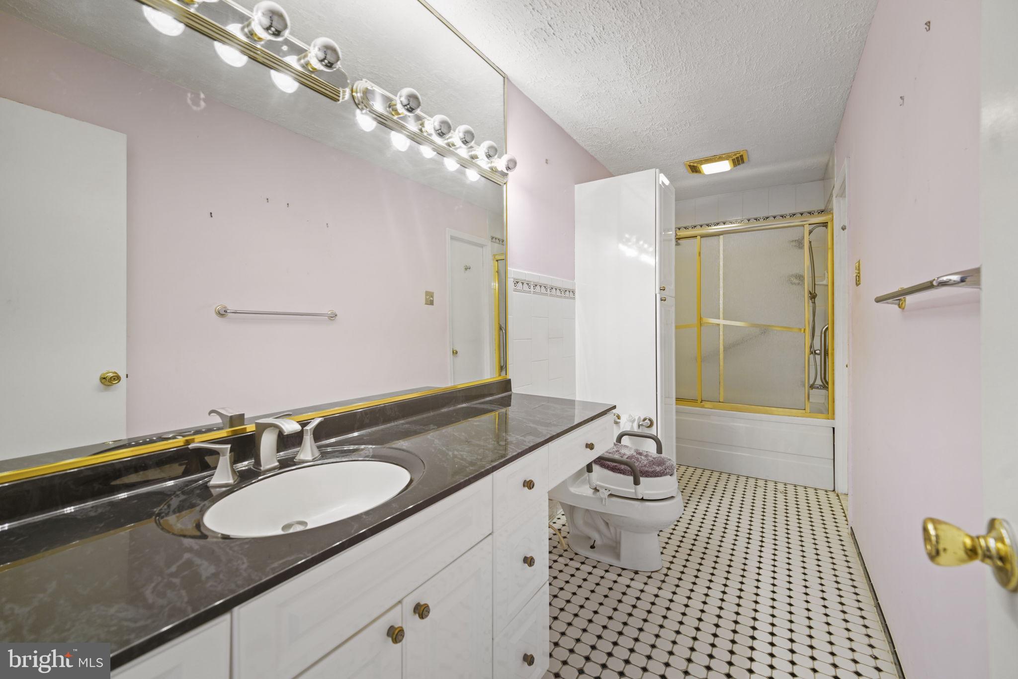 PORTER SQUARE - Residential
