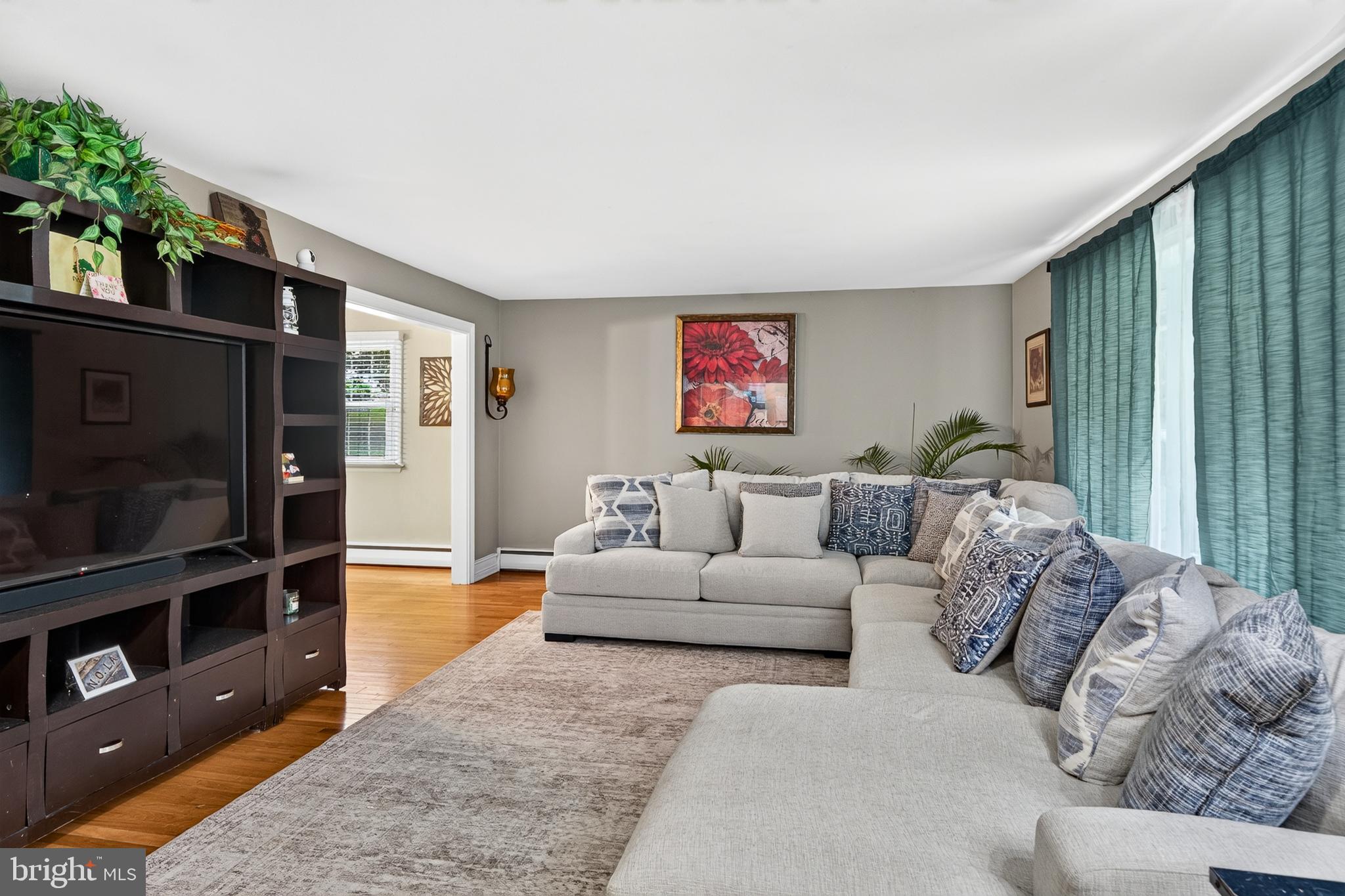 PICKERING ESTATES - Residential