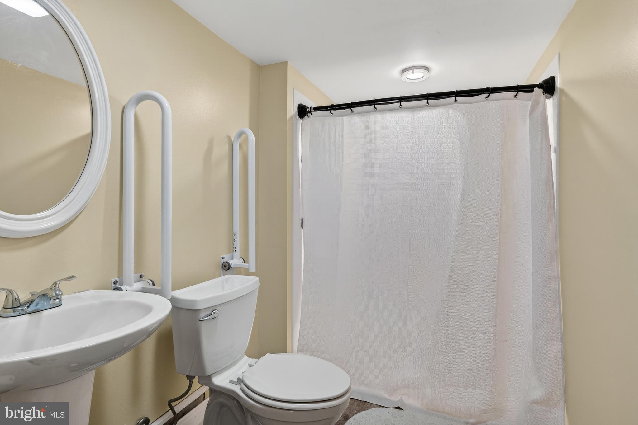 PICKERING ESTATES - Residential