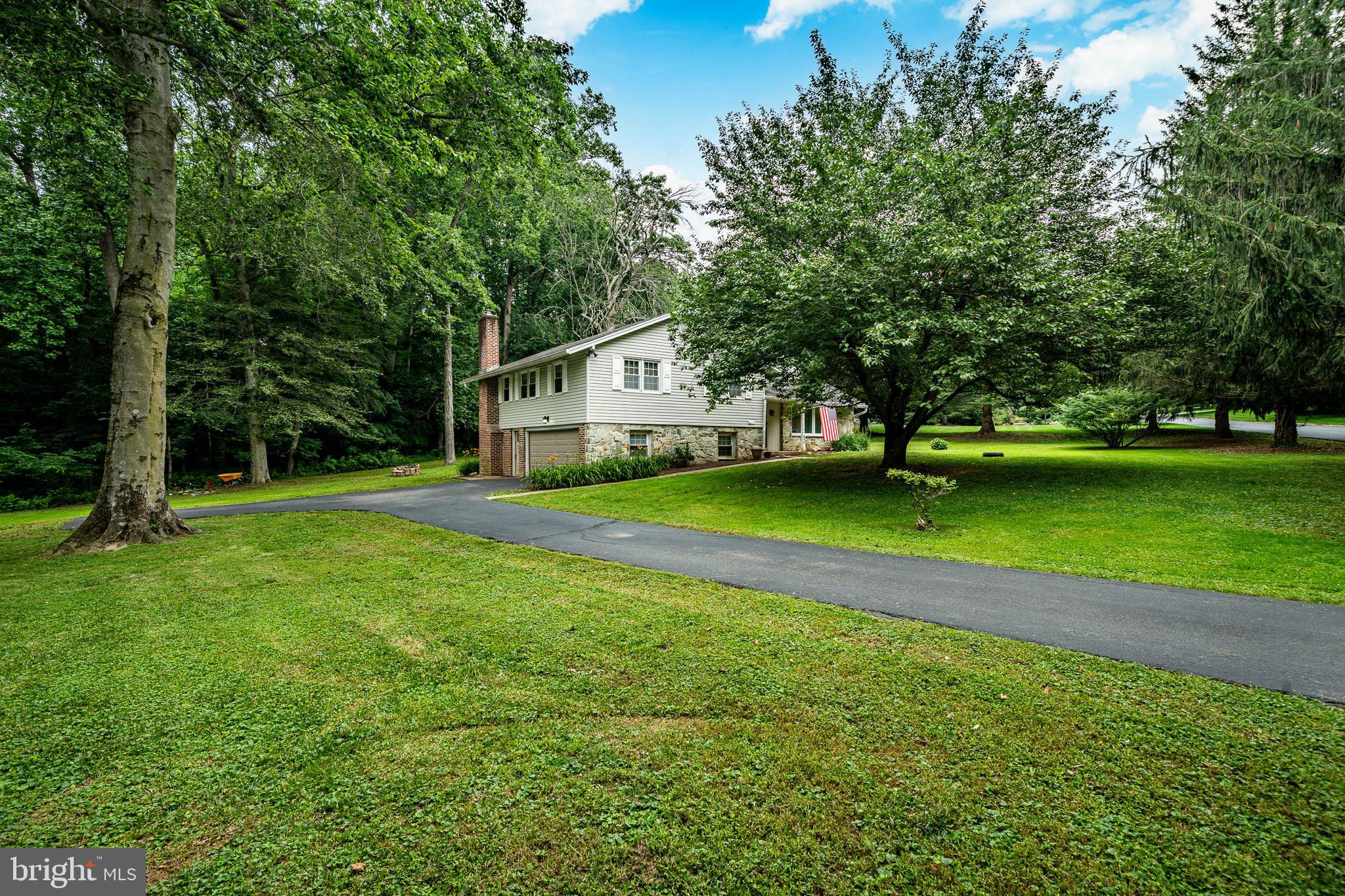 PICKERING ESTATES - Residential