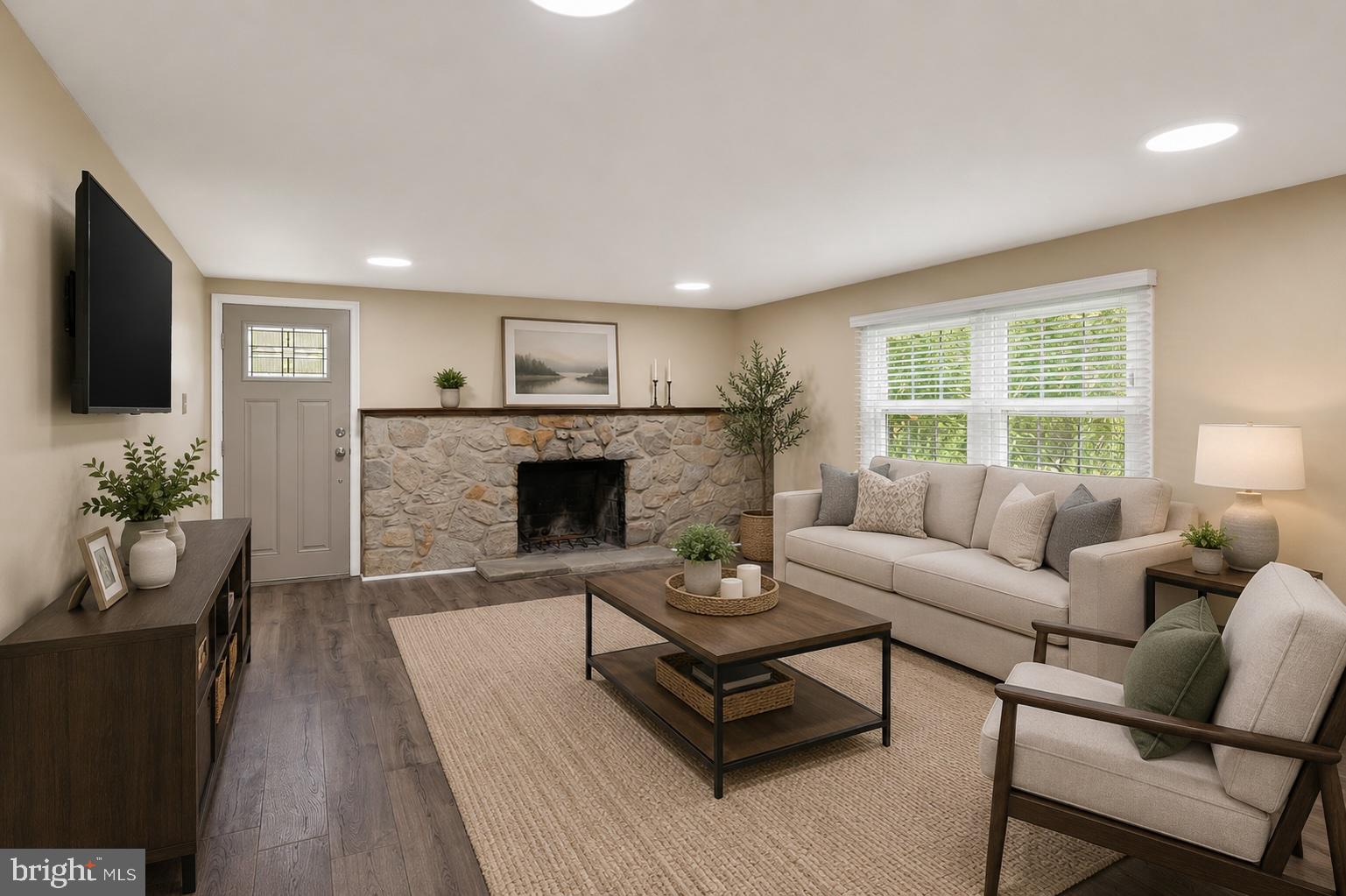 PICKERING ESTATES - Residential