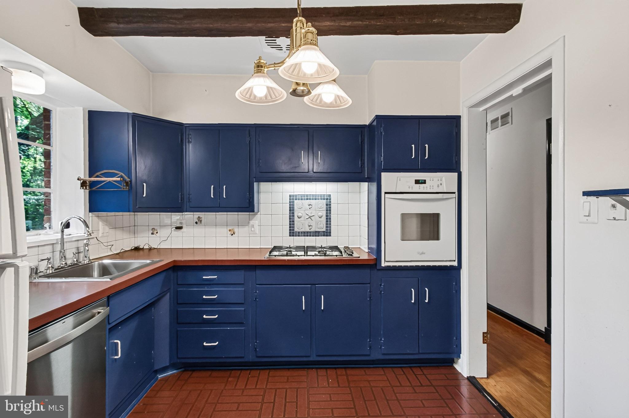 RAVENWOOD PARK - Residential