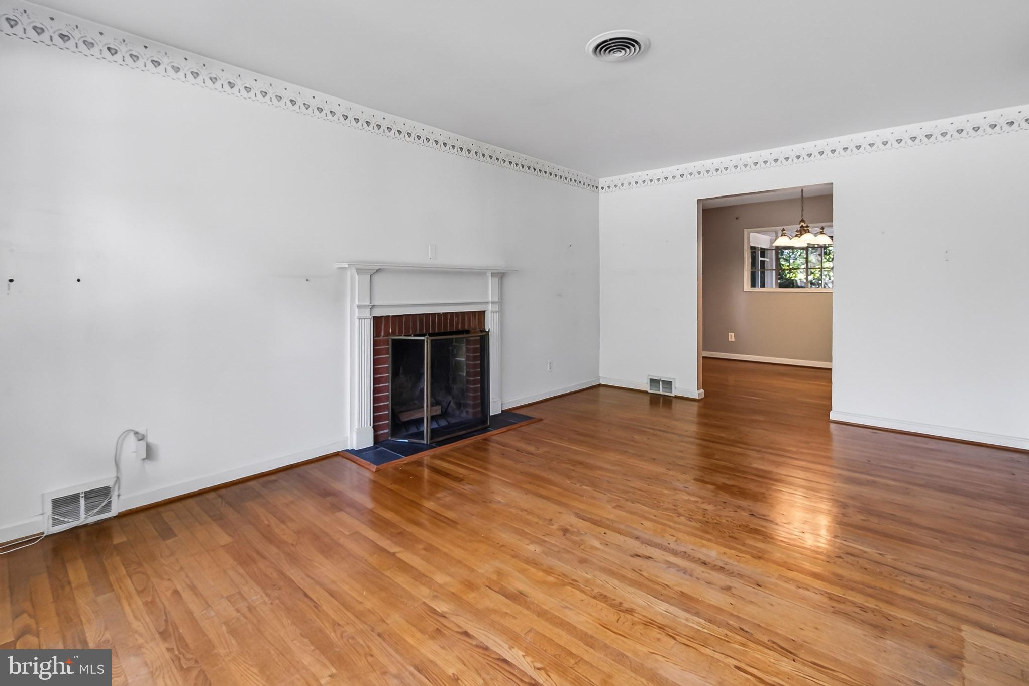 RAVENWOOD PARK - Residential