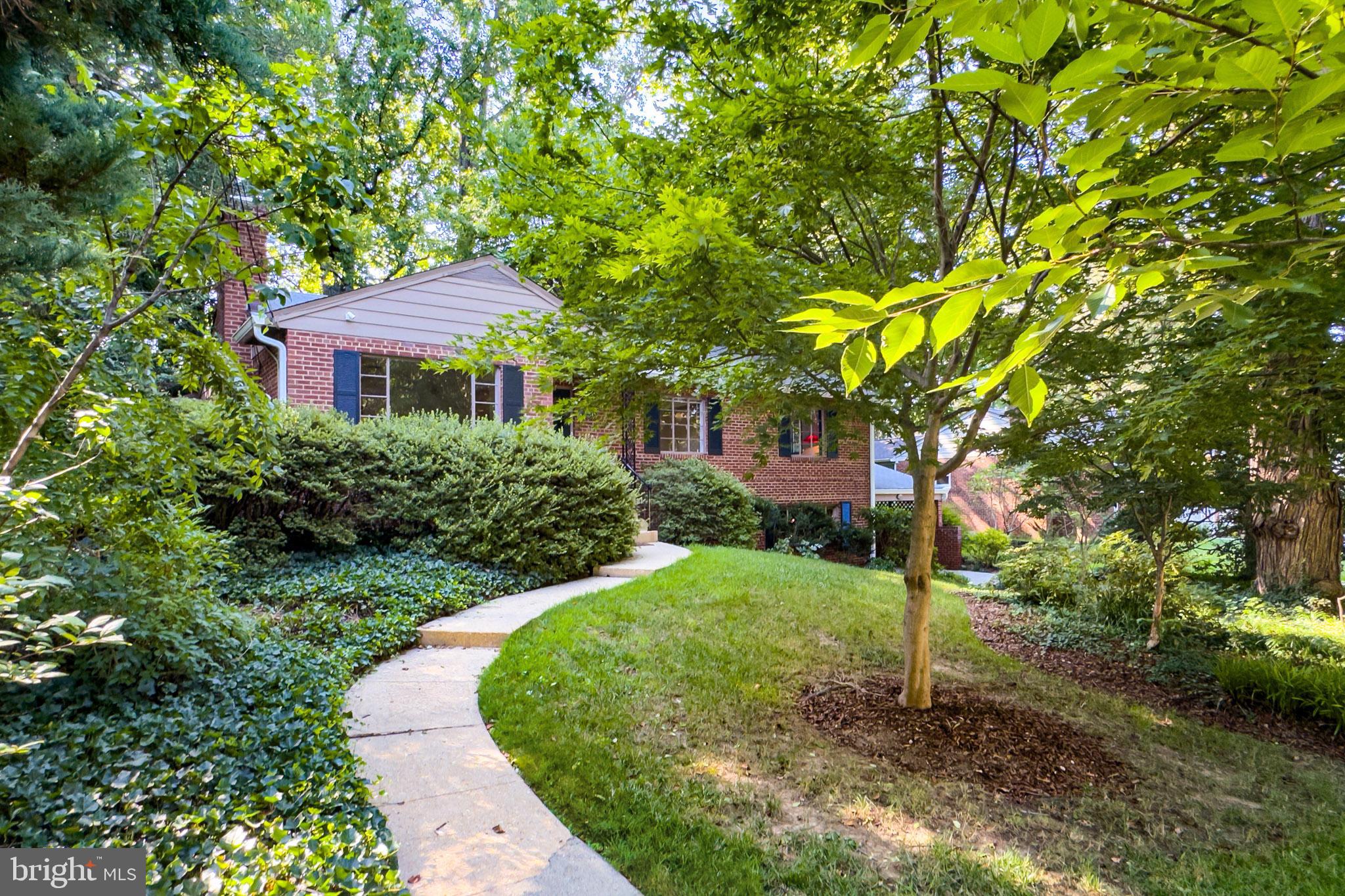 RAVENWOOD PARK - Residential