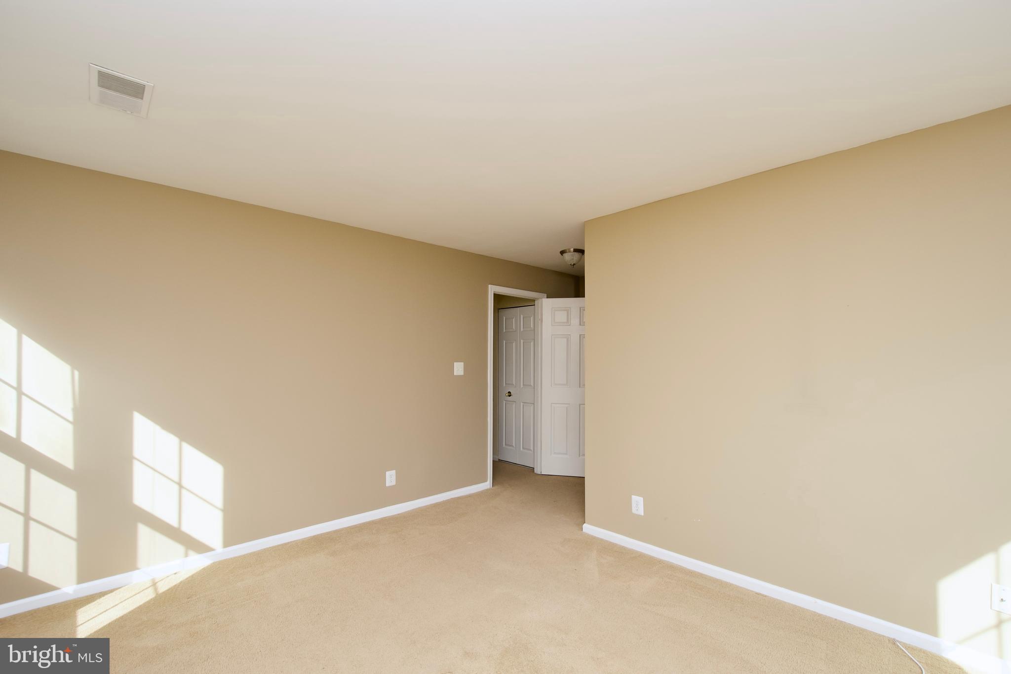 STRATFORD PLACE AT KINGS - Residential