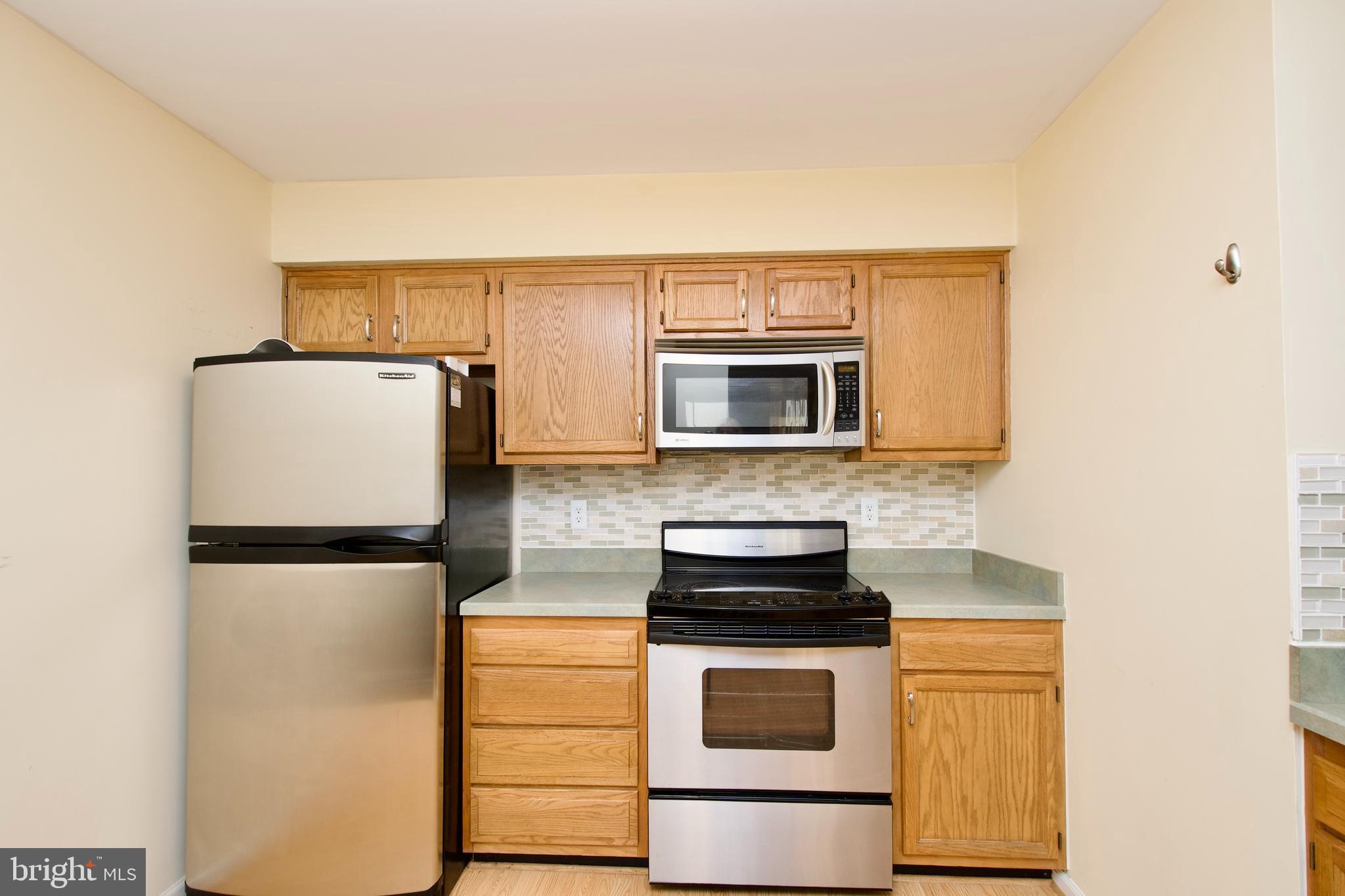 STRATFORD PLACE AT KINGS - Residential