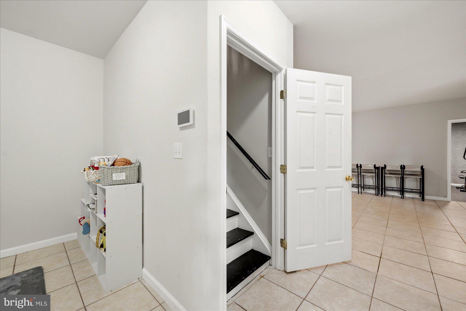 CATS PAW COVE - Residential