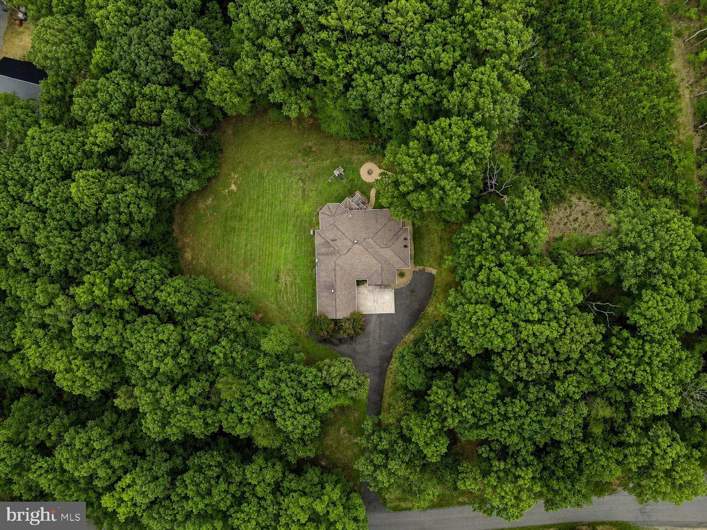 CATS PAW COVE - Residential