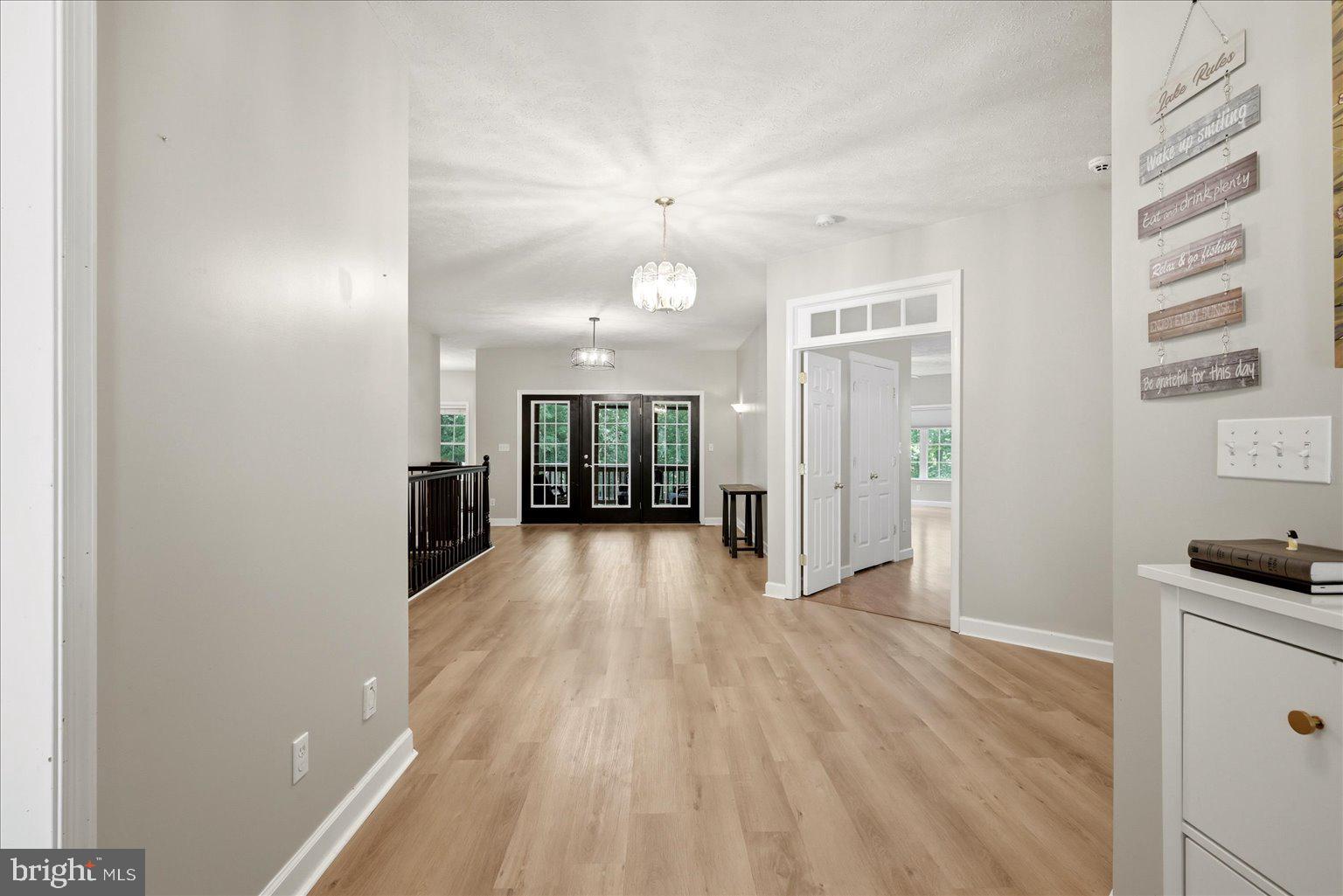 CATS PAW COVE - Residential