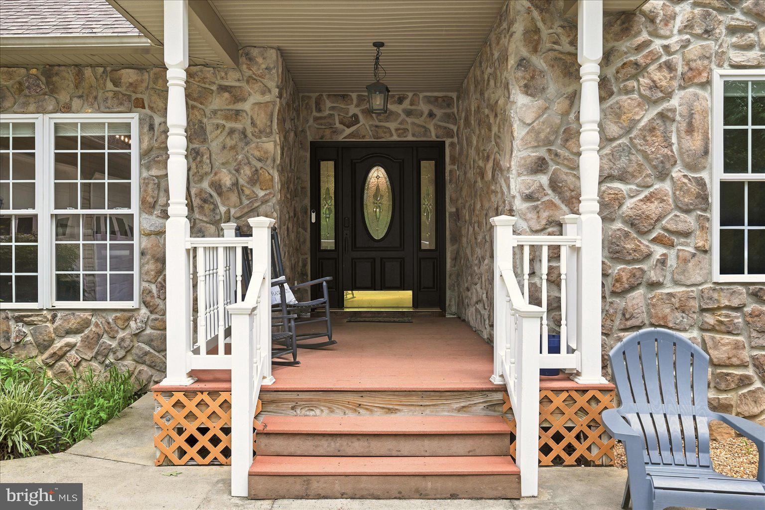 CATS PAW COVE - Residential