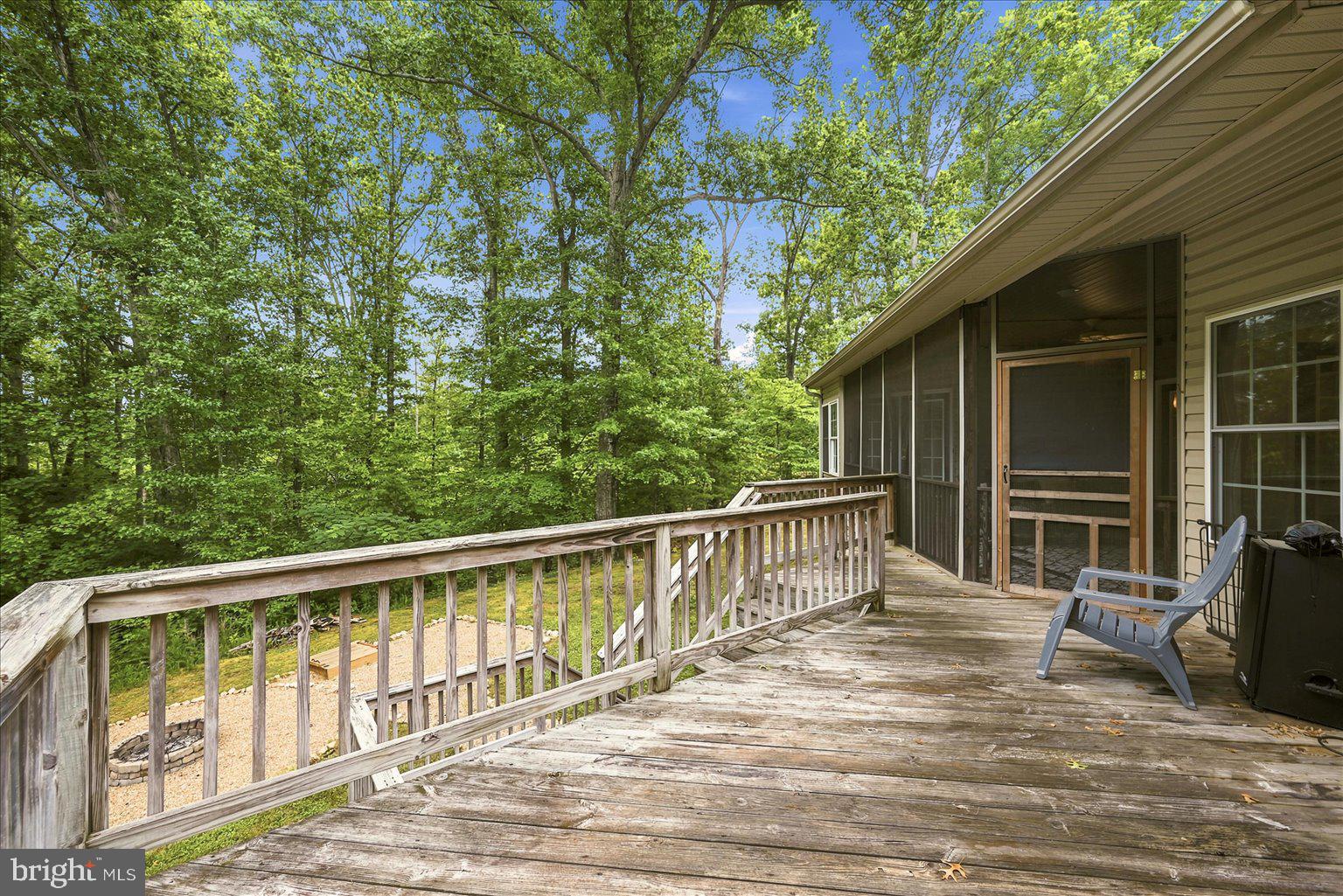 CATS PAW COVE - Residential