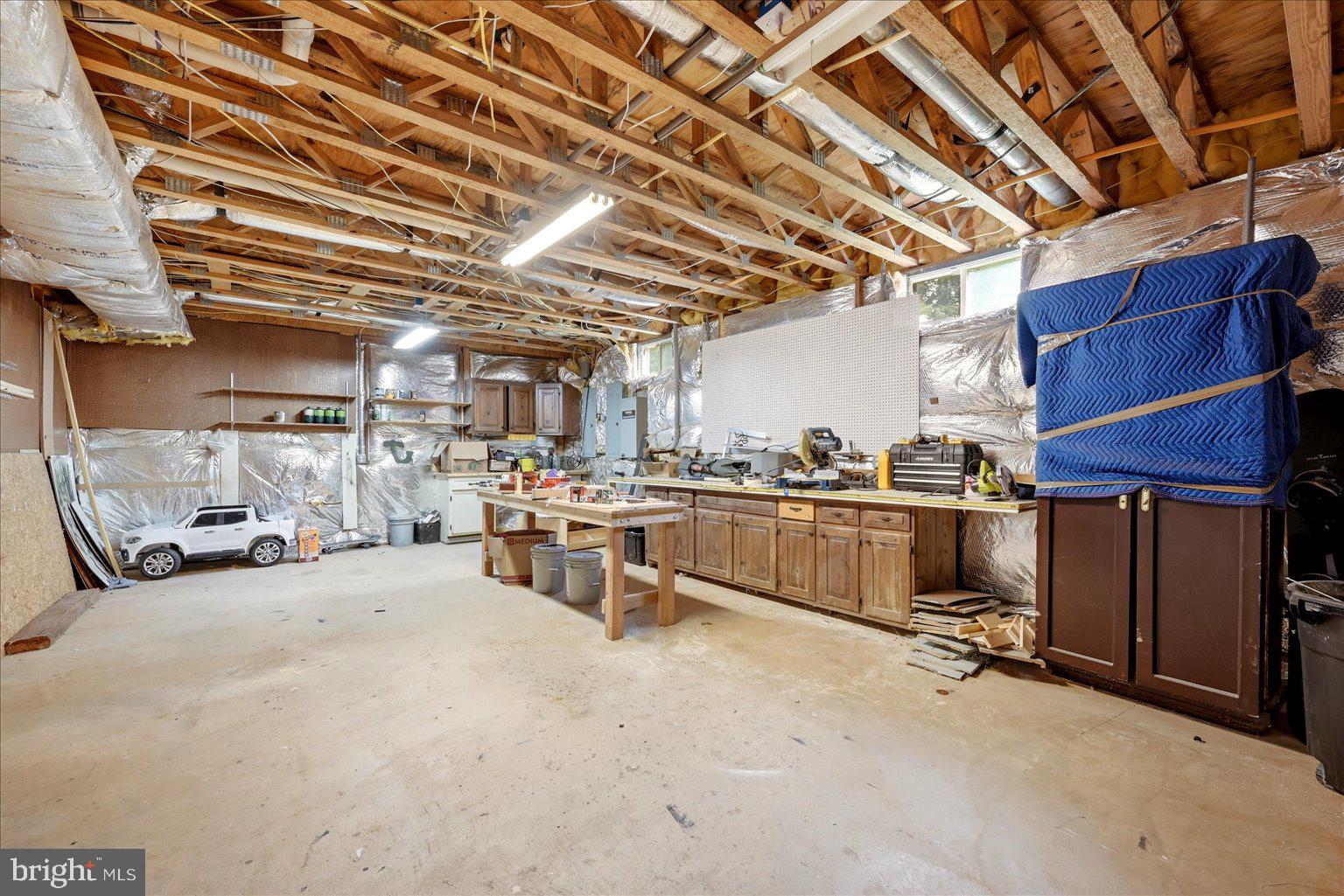 CATS PAW COVE - Residential