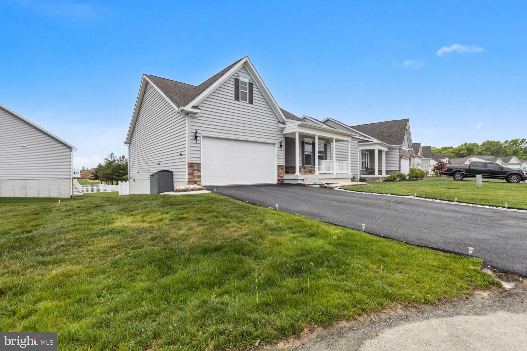 RIVERBEND - Residential