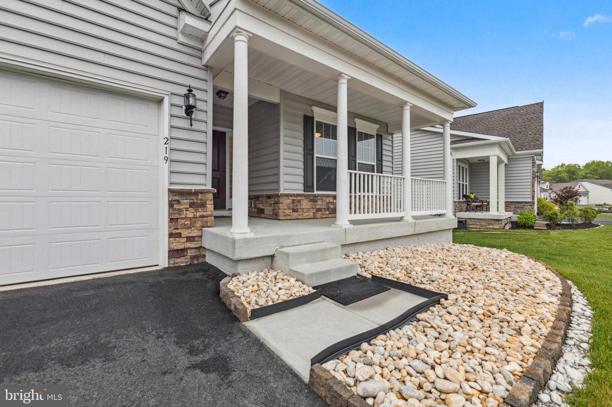 RIVERBEND - Residential