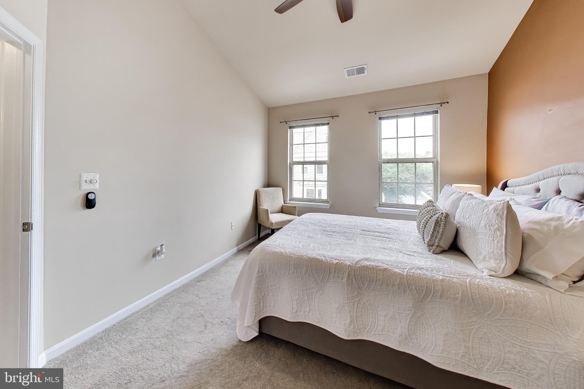 COURTLANDS AT CASCADES - Residential