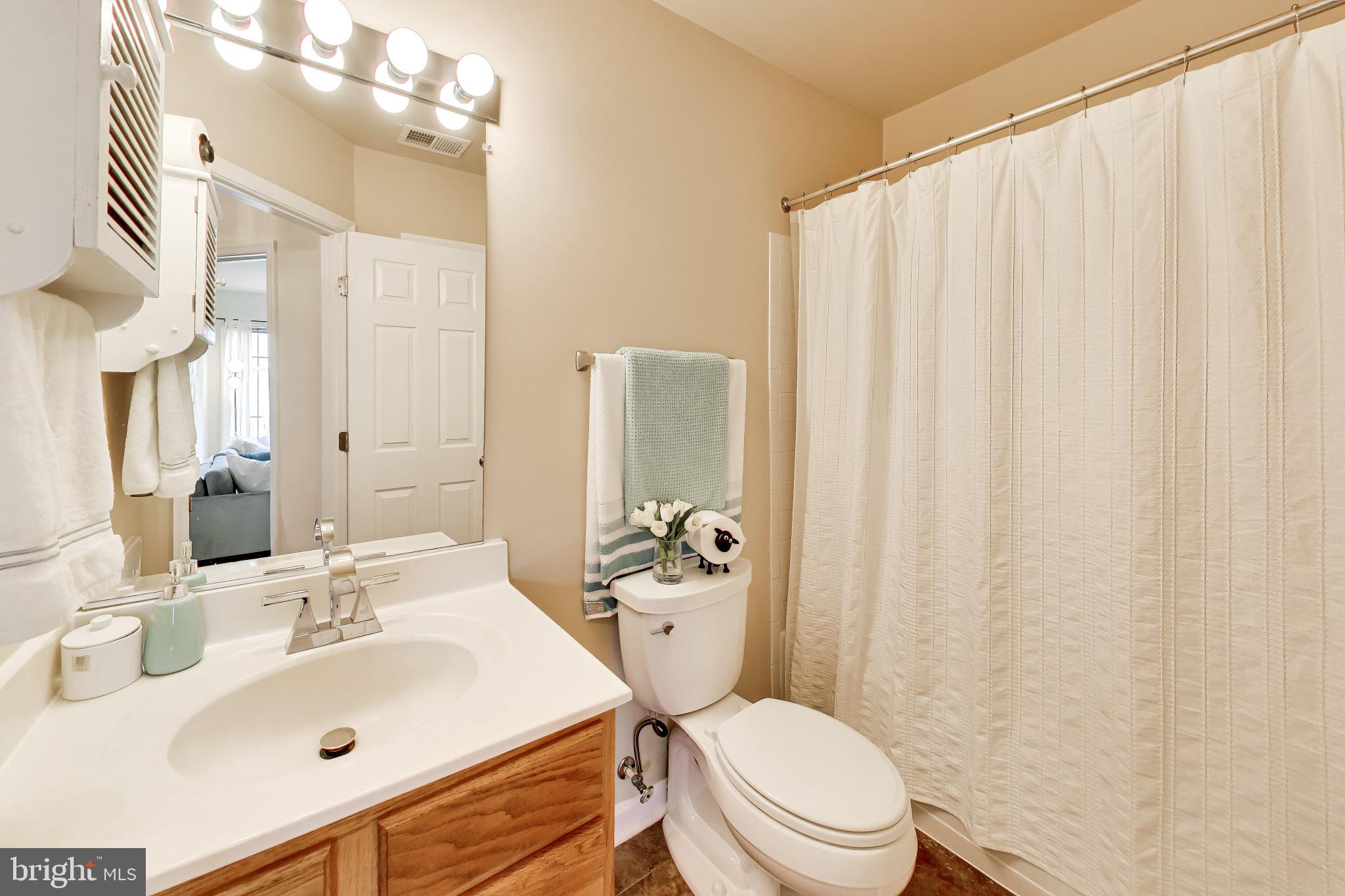COURTLANDS AT CASCADES - Residential