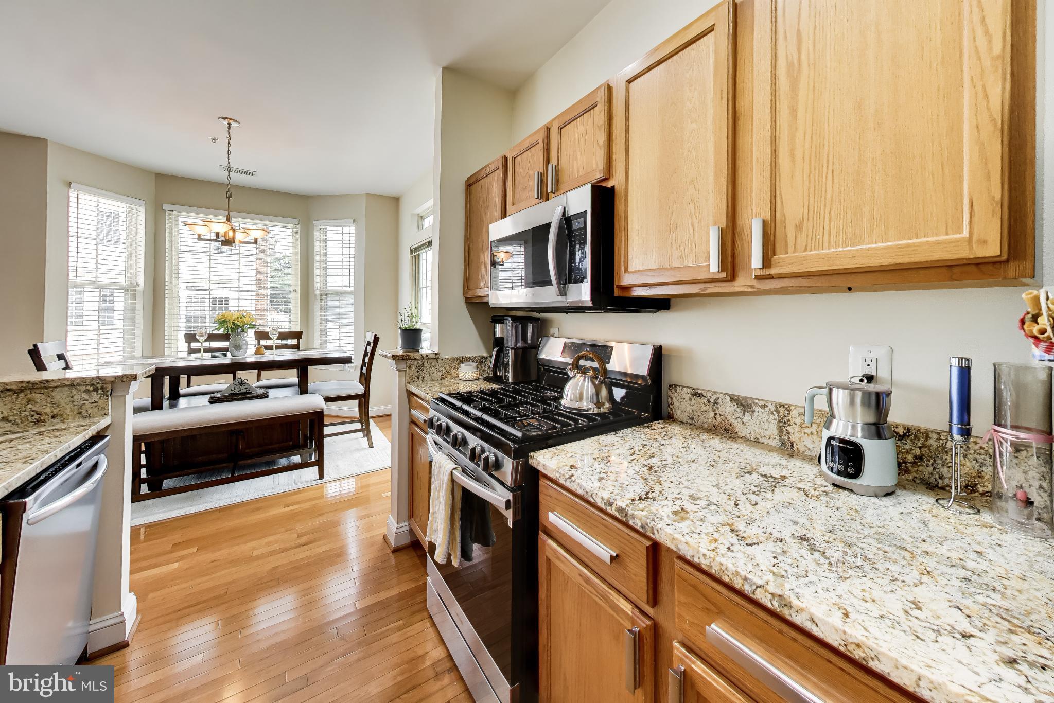 COURTLANDS AT CASCADES - Residential