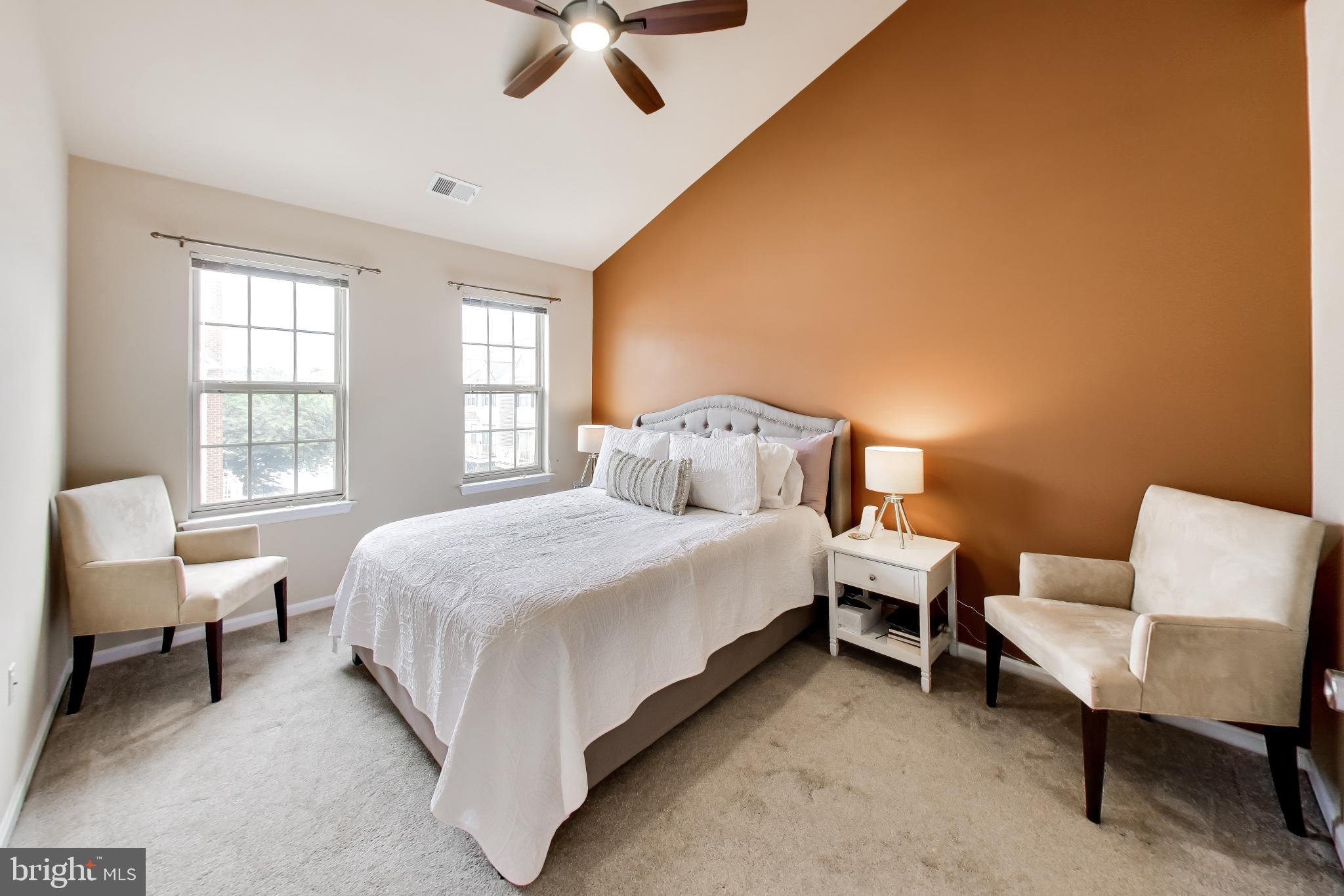 COURTLANDS AT CASCADES - Residential