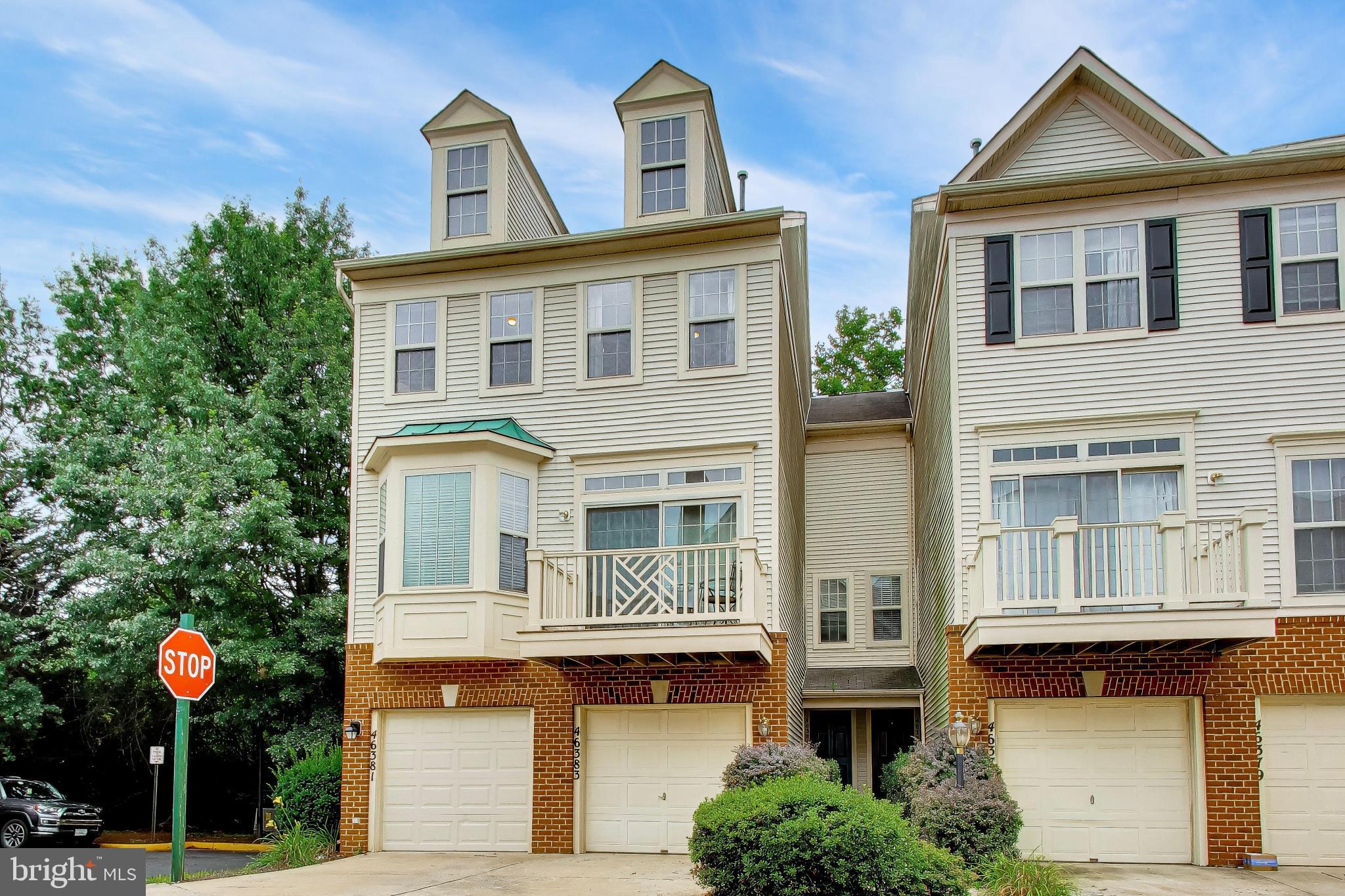 COURTLANDS AT CASCADES - Residential