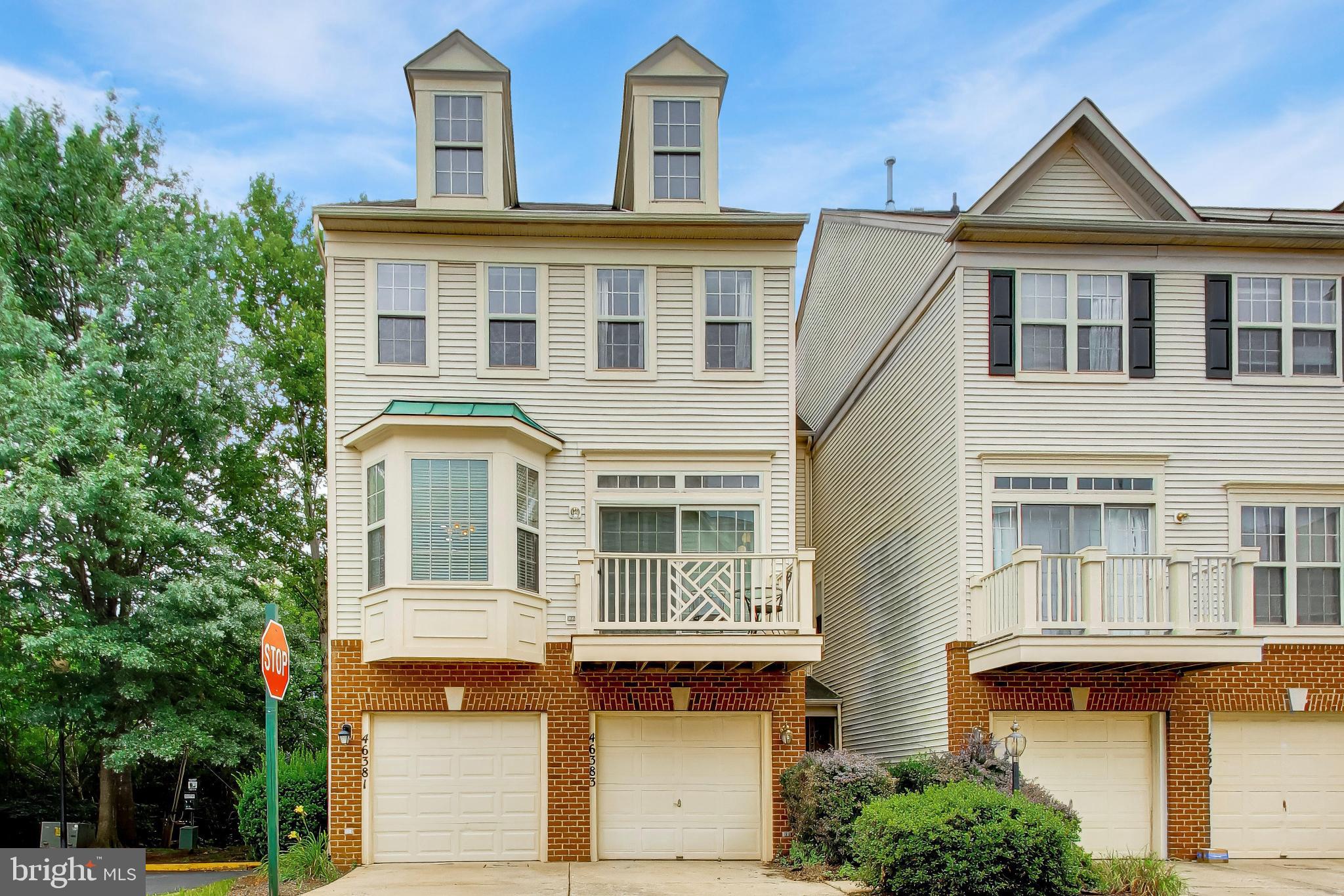 COURTLANDS AT CASCADES - Residential