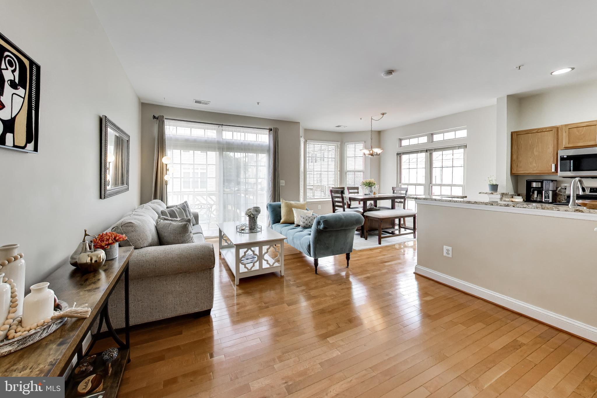 COURTLANDS AT CASCADES - Residential