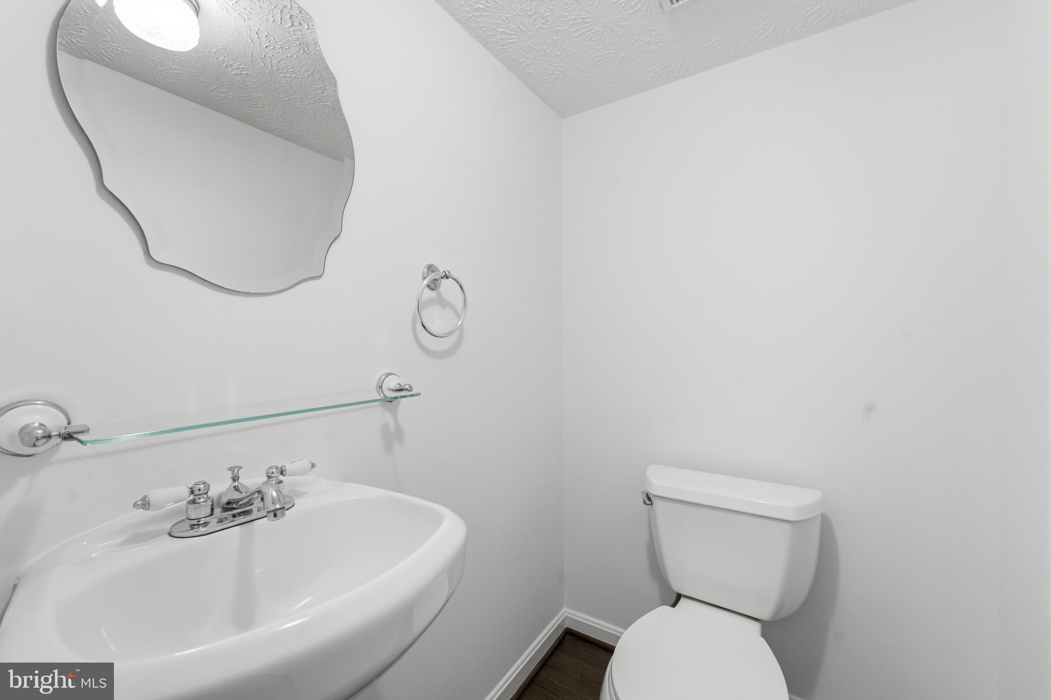 GUNNERS LAKE VILLAGE - Residential