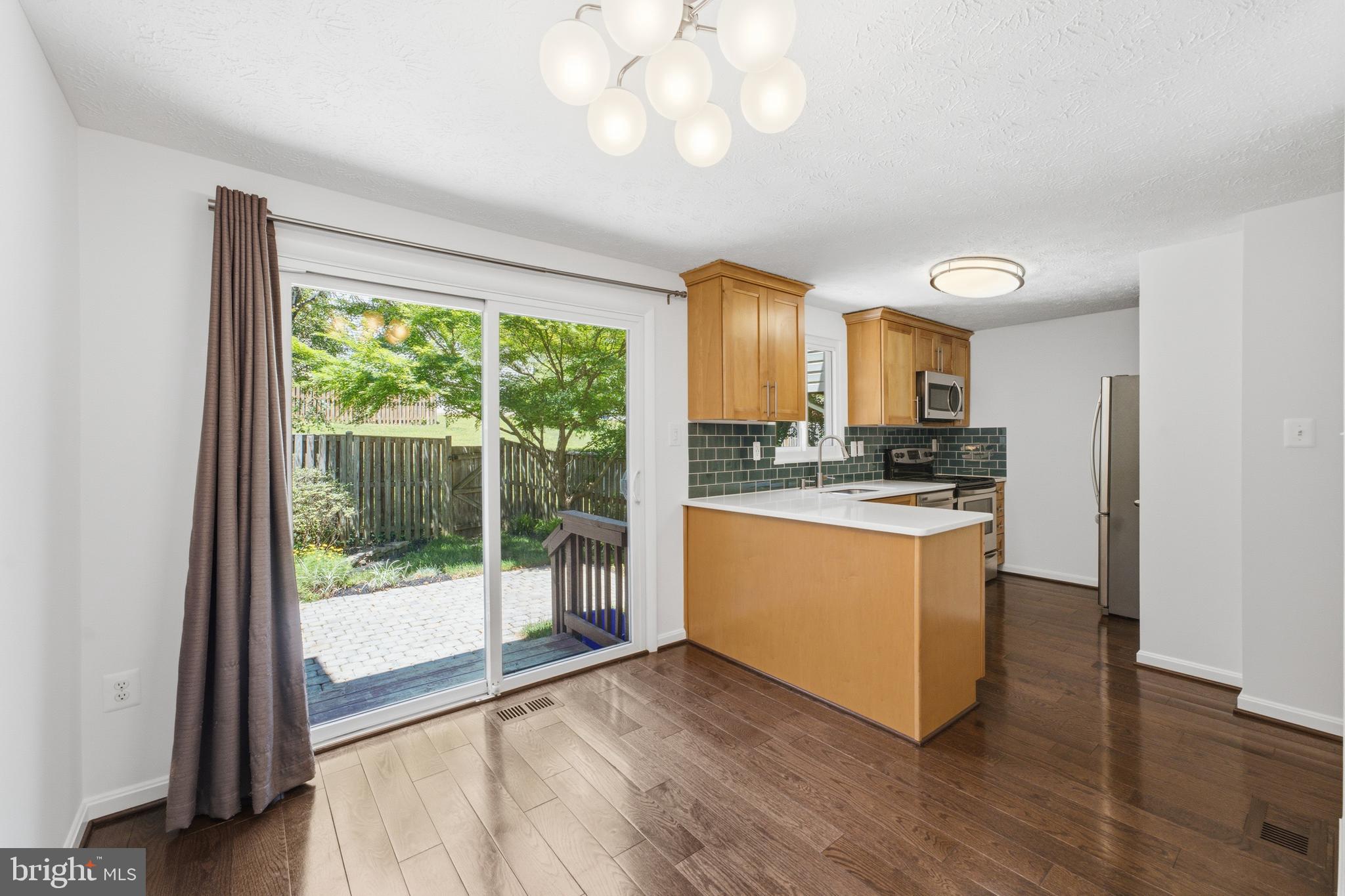 GUNNERS LAKE VILLAGE - Residential