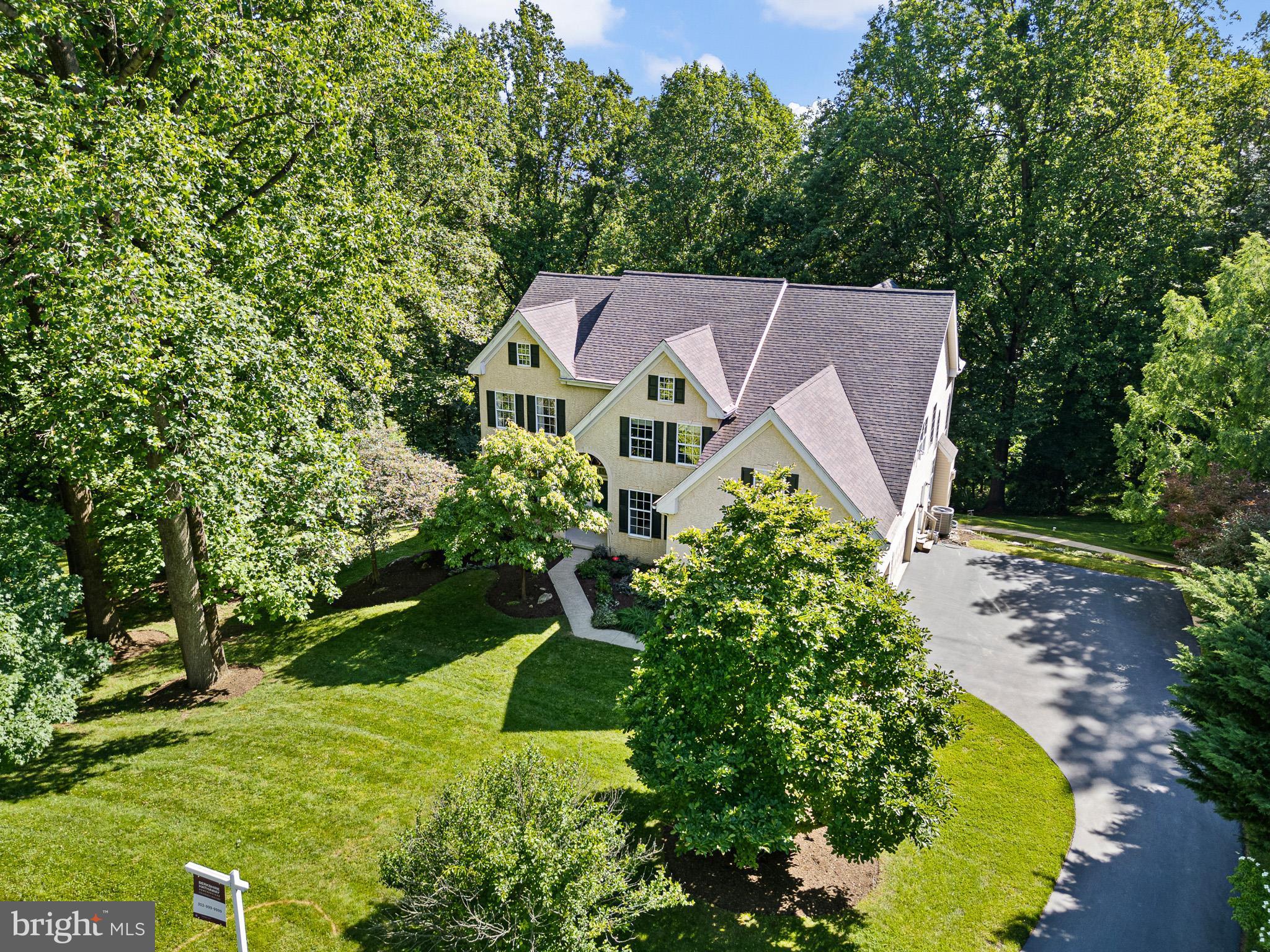 LAUREL WOODS - Residential