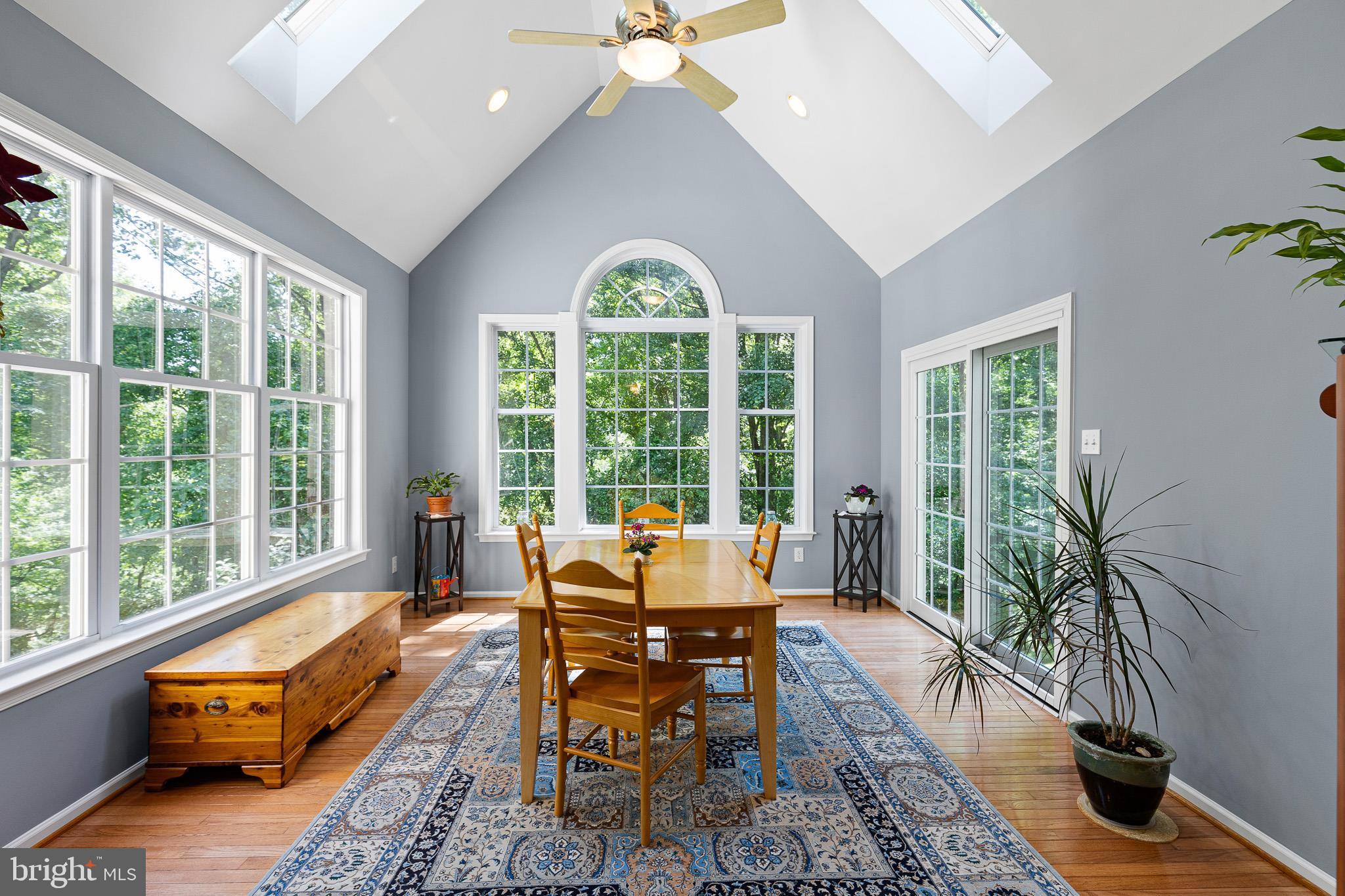 LAUREL WOODS - Residential
