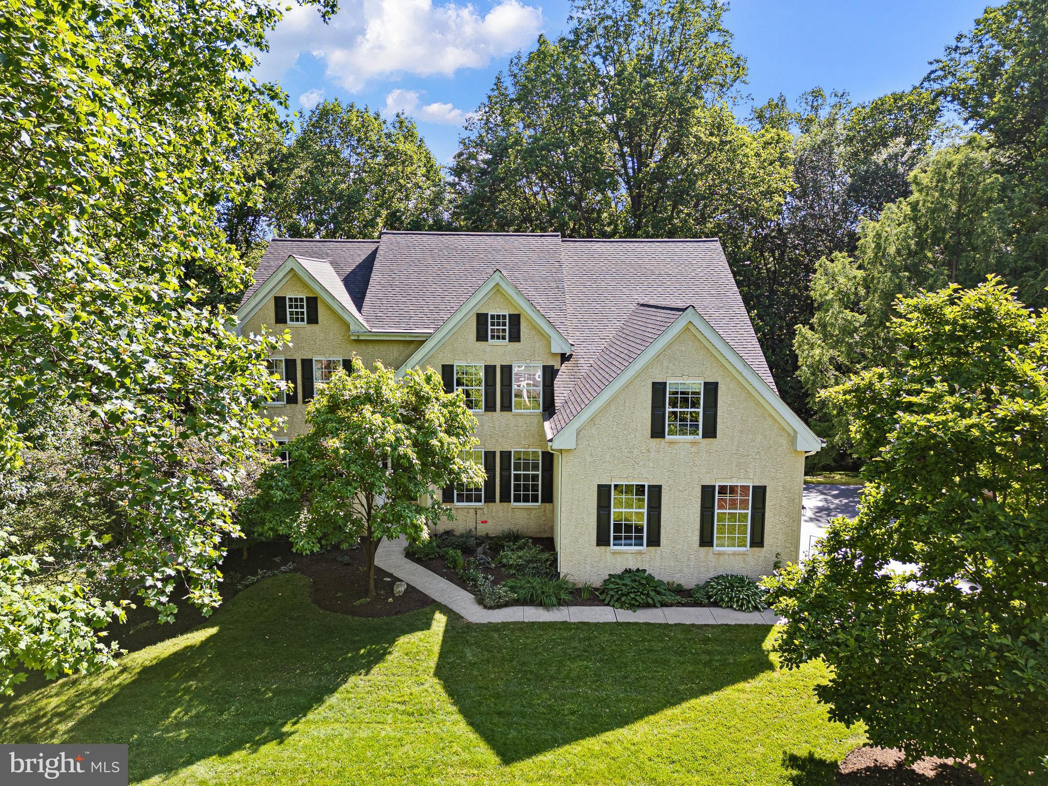 LAUREL WOODS - Residential