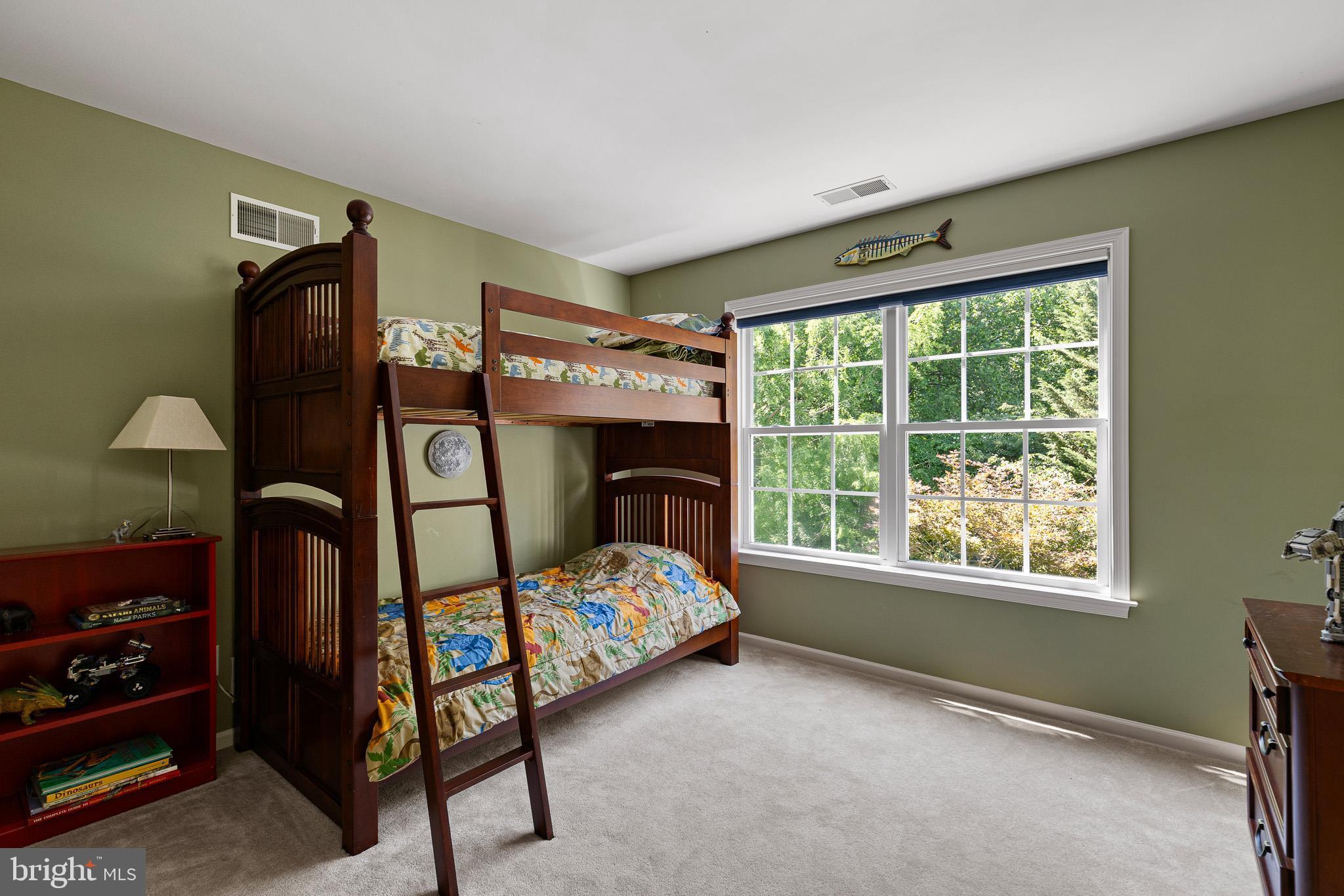 LAUREL WOODS - Residential