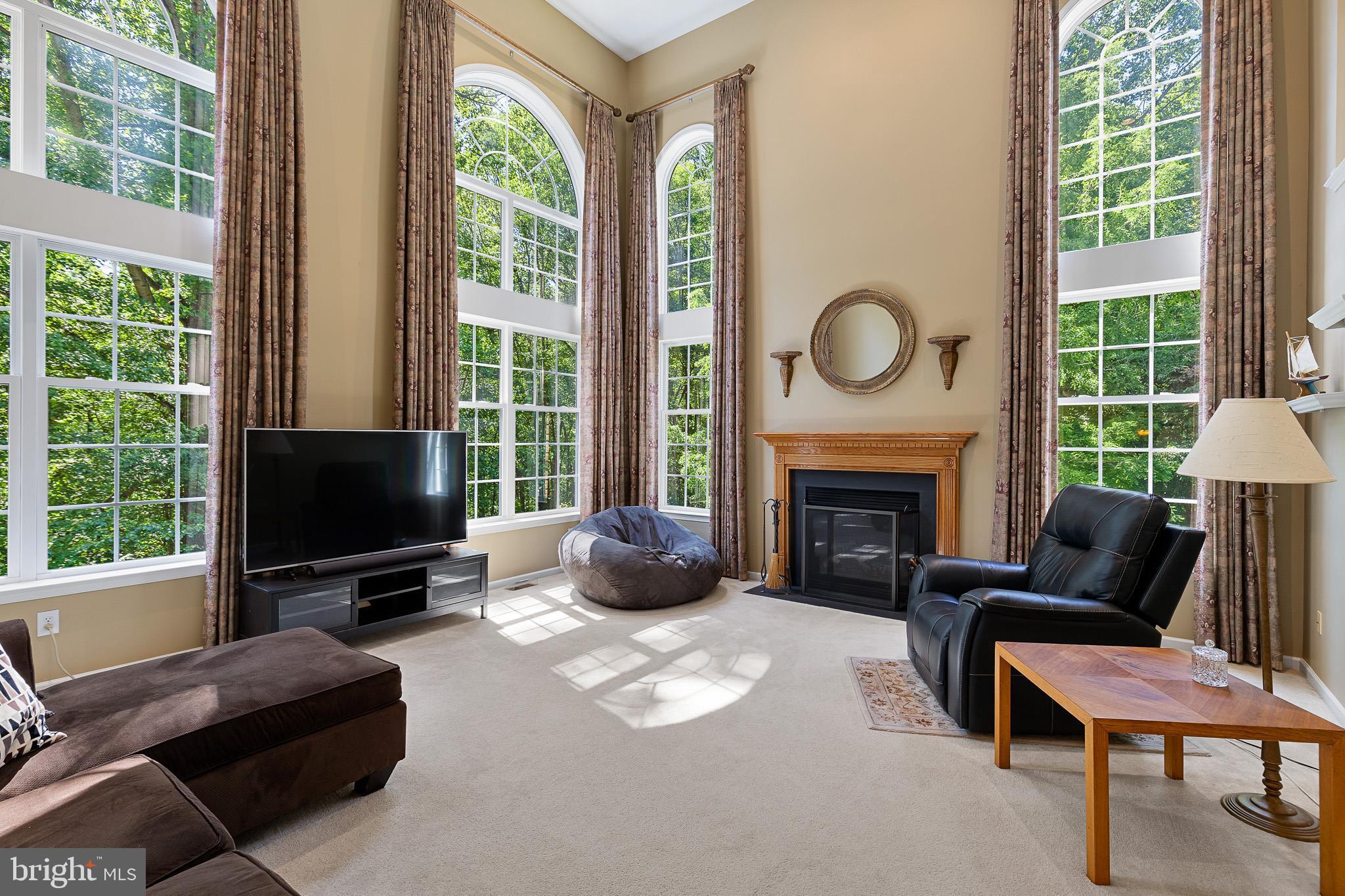 LAUREL WOODS - Residential