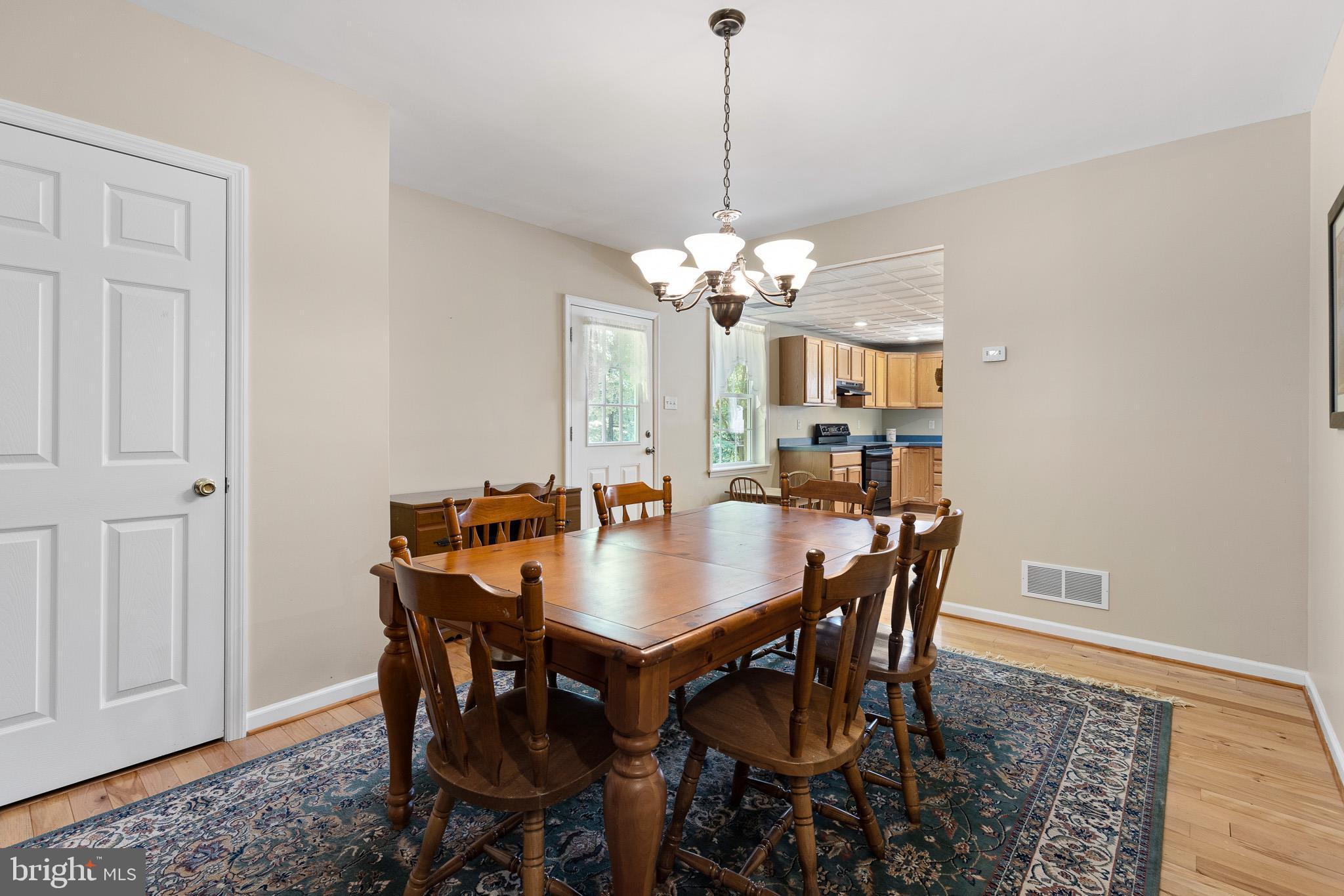 LAUREL WOODS - Residential