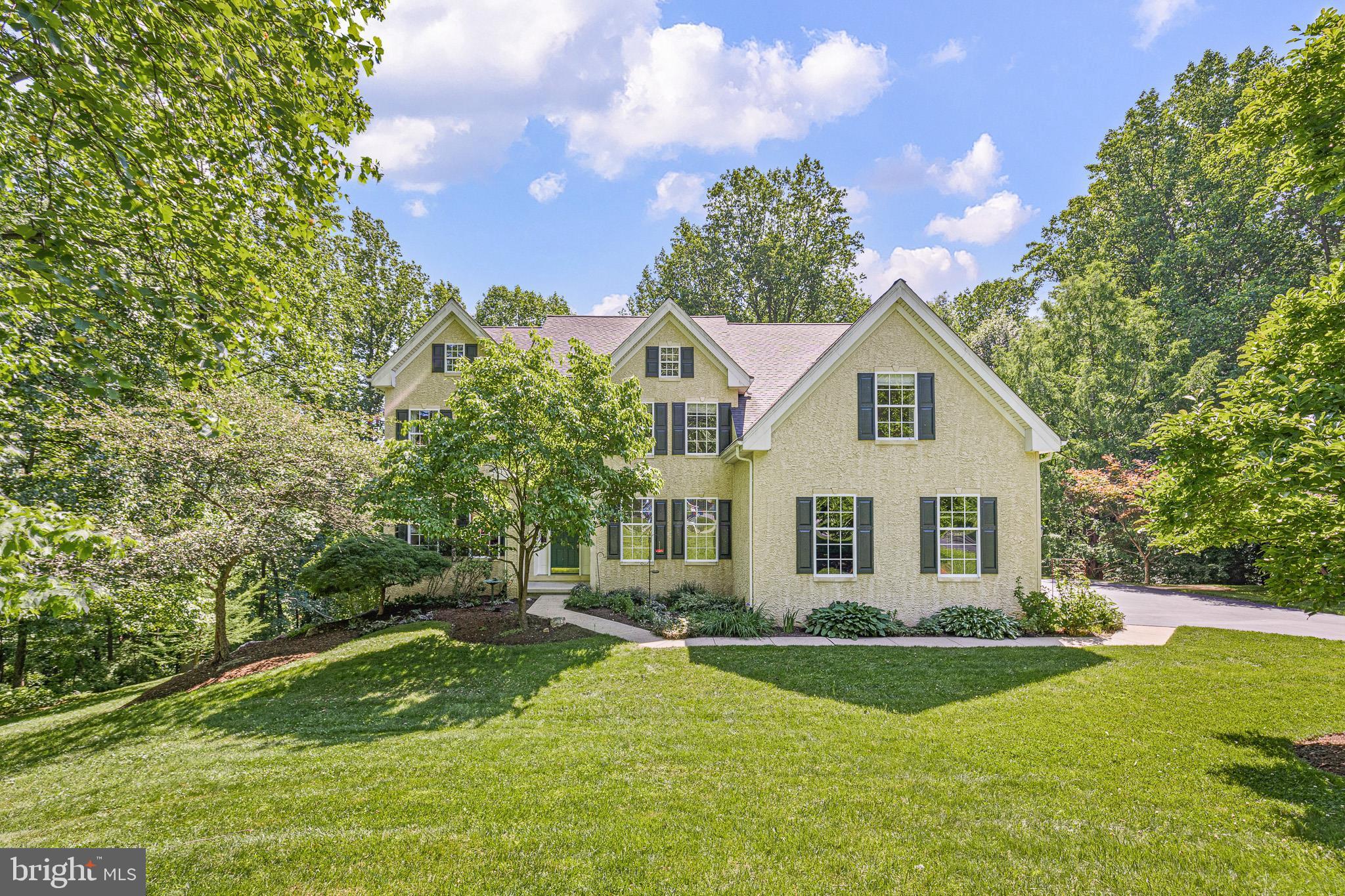 LAUREL WOODS - Residential