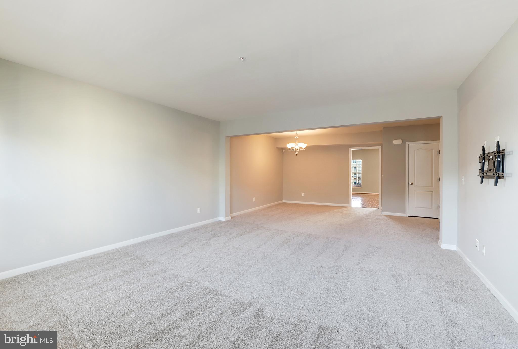 RESIDENCES AT BRAMBLETON - Residential Lease