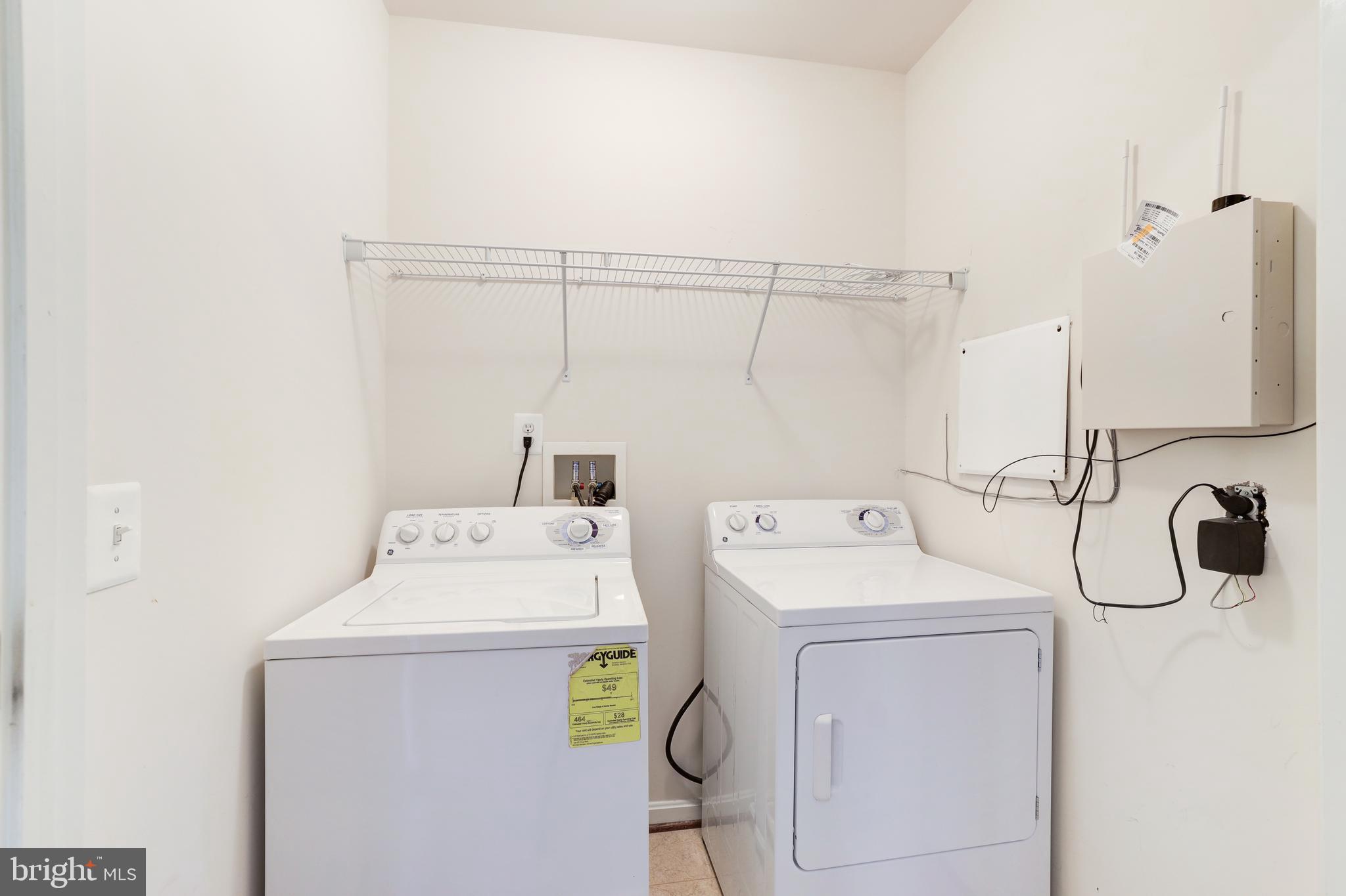RESIDENCES AT BRAMBLETON - Residential Lease