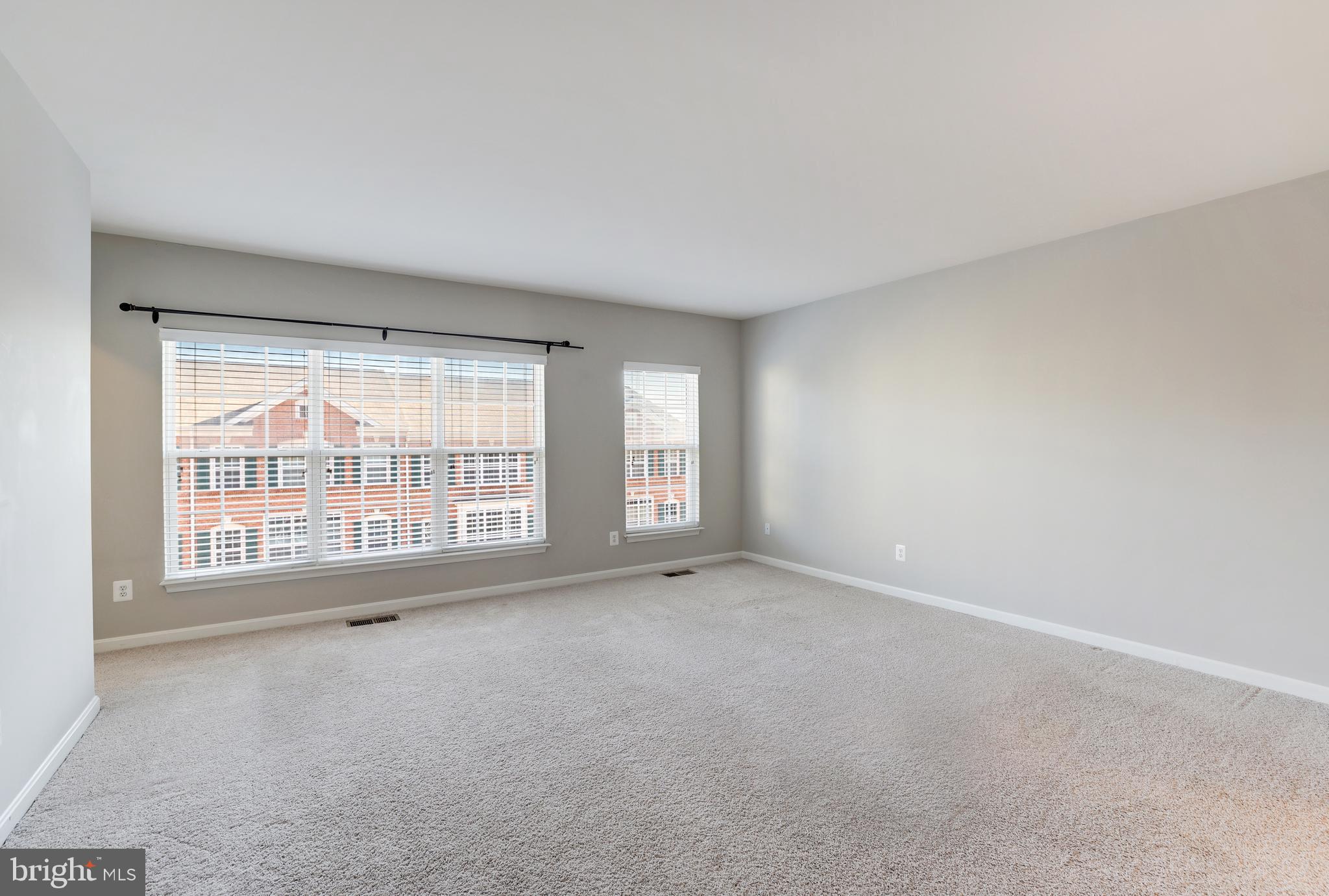 RESIDENCES AT BRAMBLETON - Residential Lease