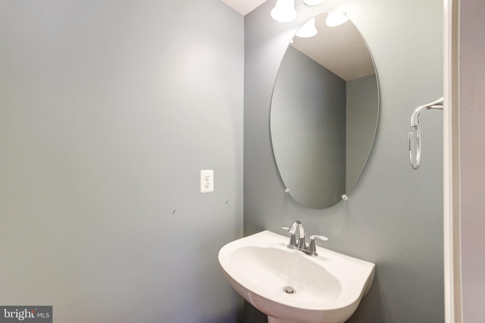 RESIDENCES AT BRAMBLETON - Residential Lease